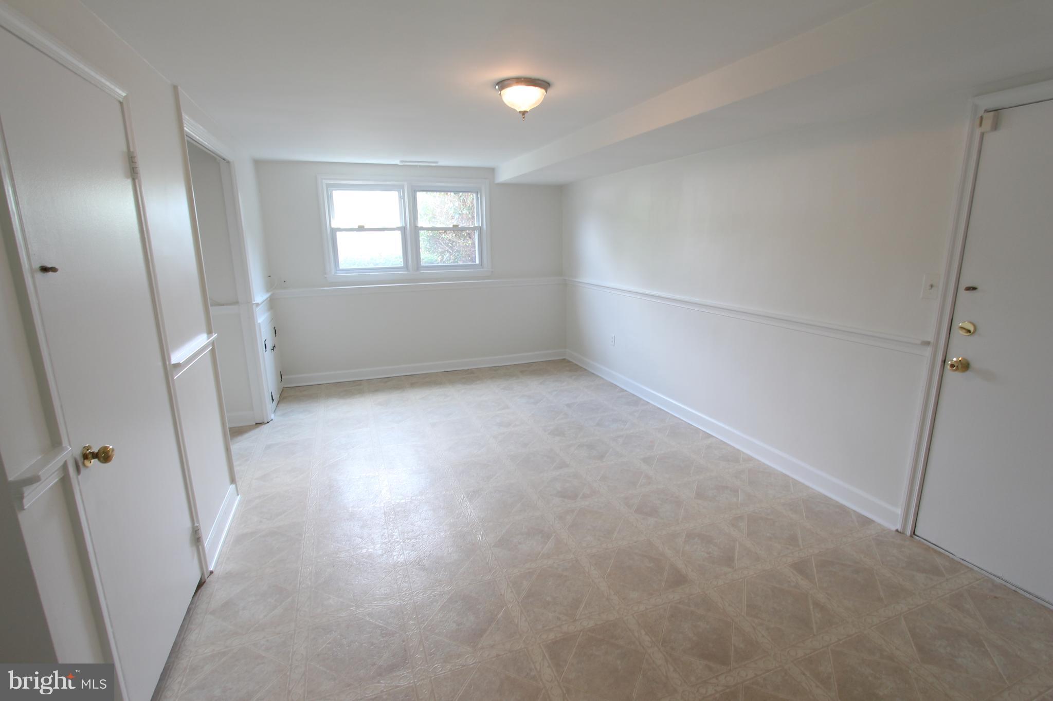 DULANEY VILLAGE - Residential