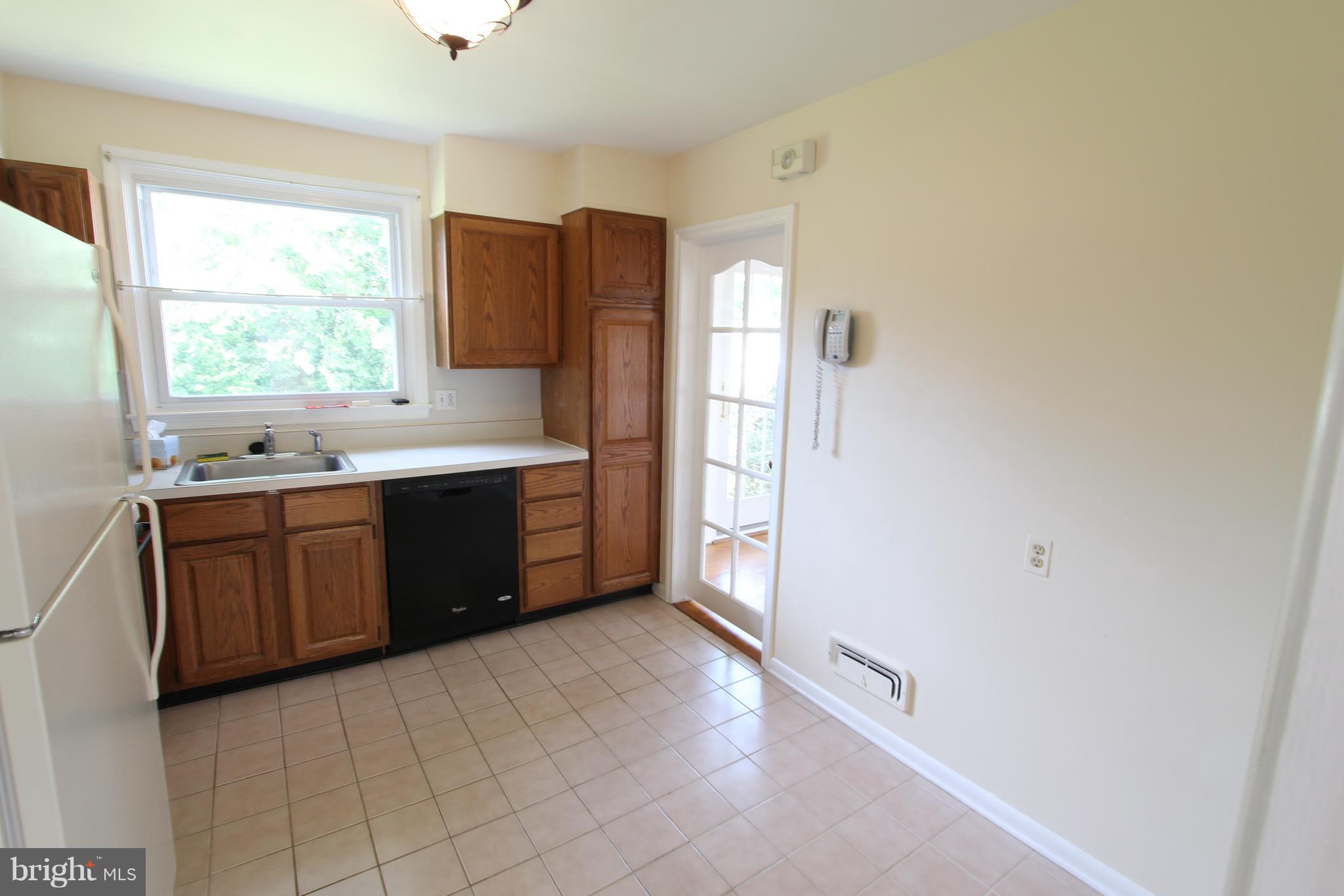 DULANEY VILLAGE - Residential