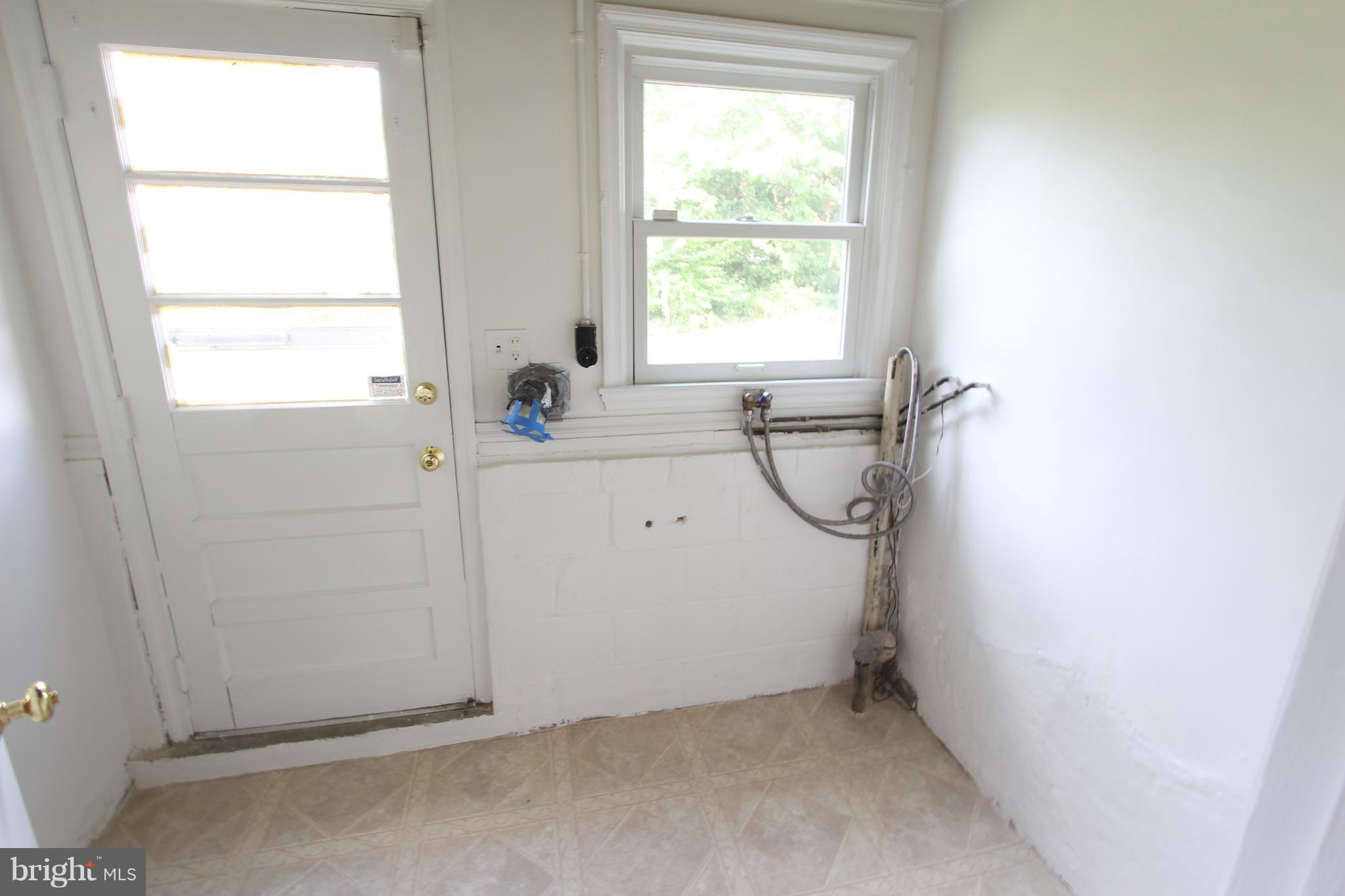 DULANEY VILLAGE - Residential