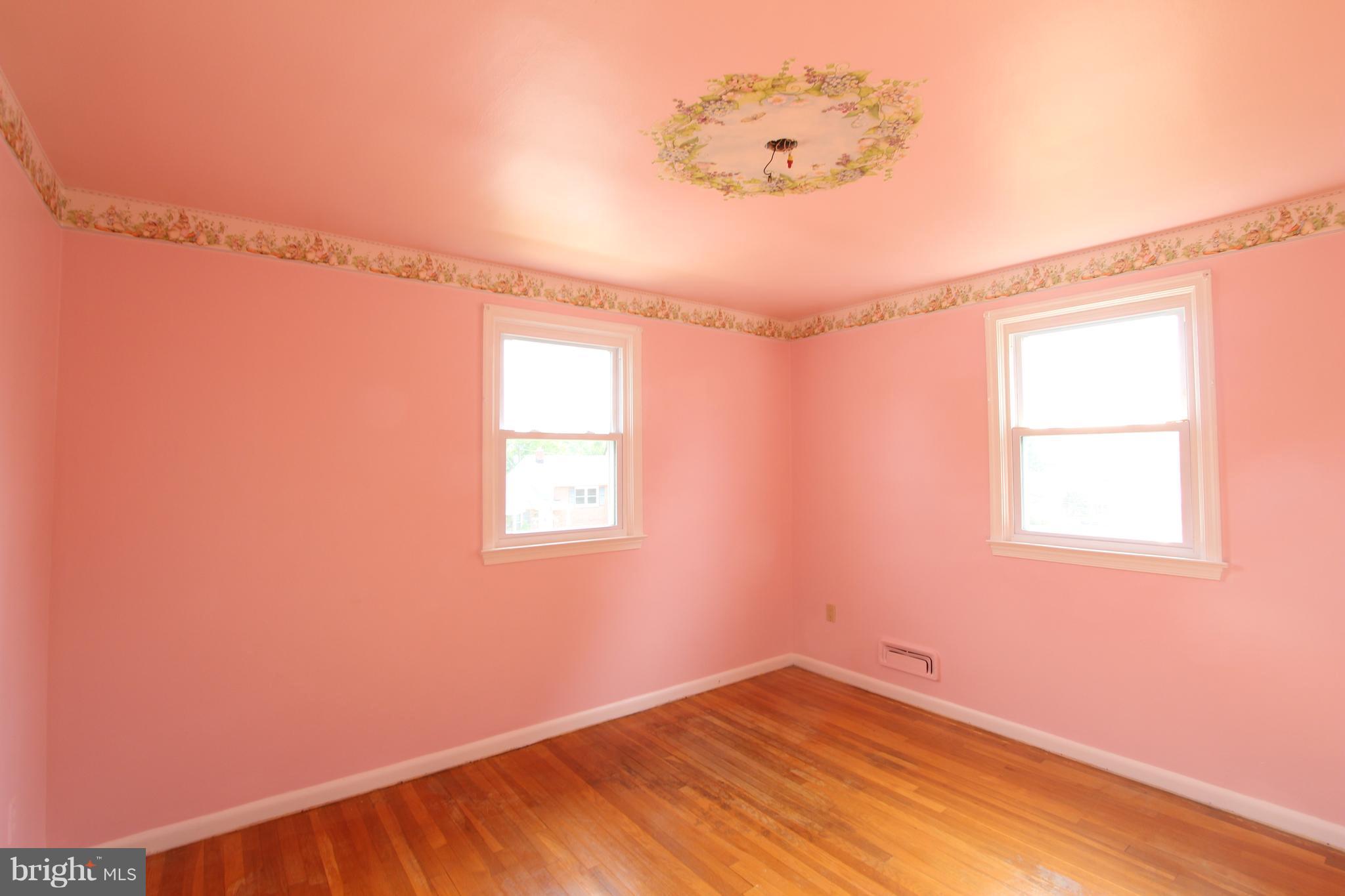 DULANEY VILLAGE - Residential