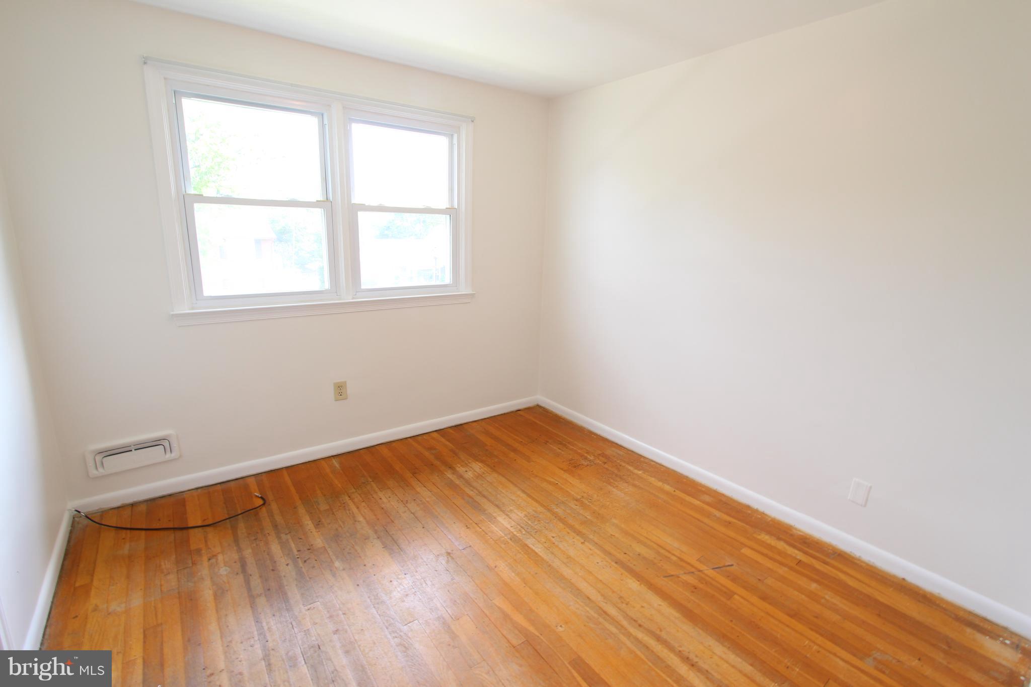 DULANEY VILLAGE - Residential