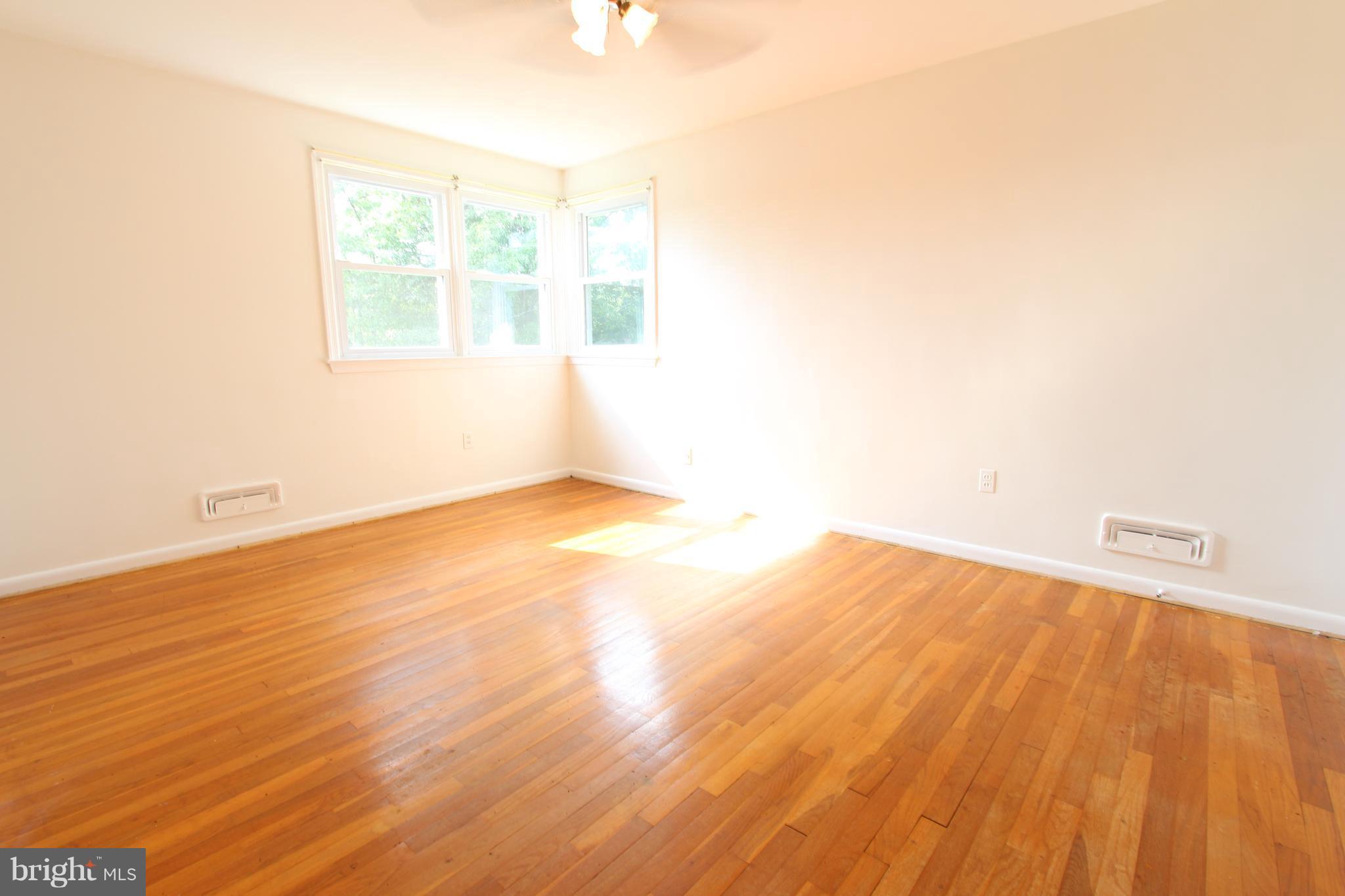 DULANEY VILLAGE - Residential