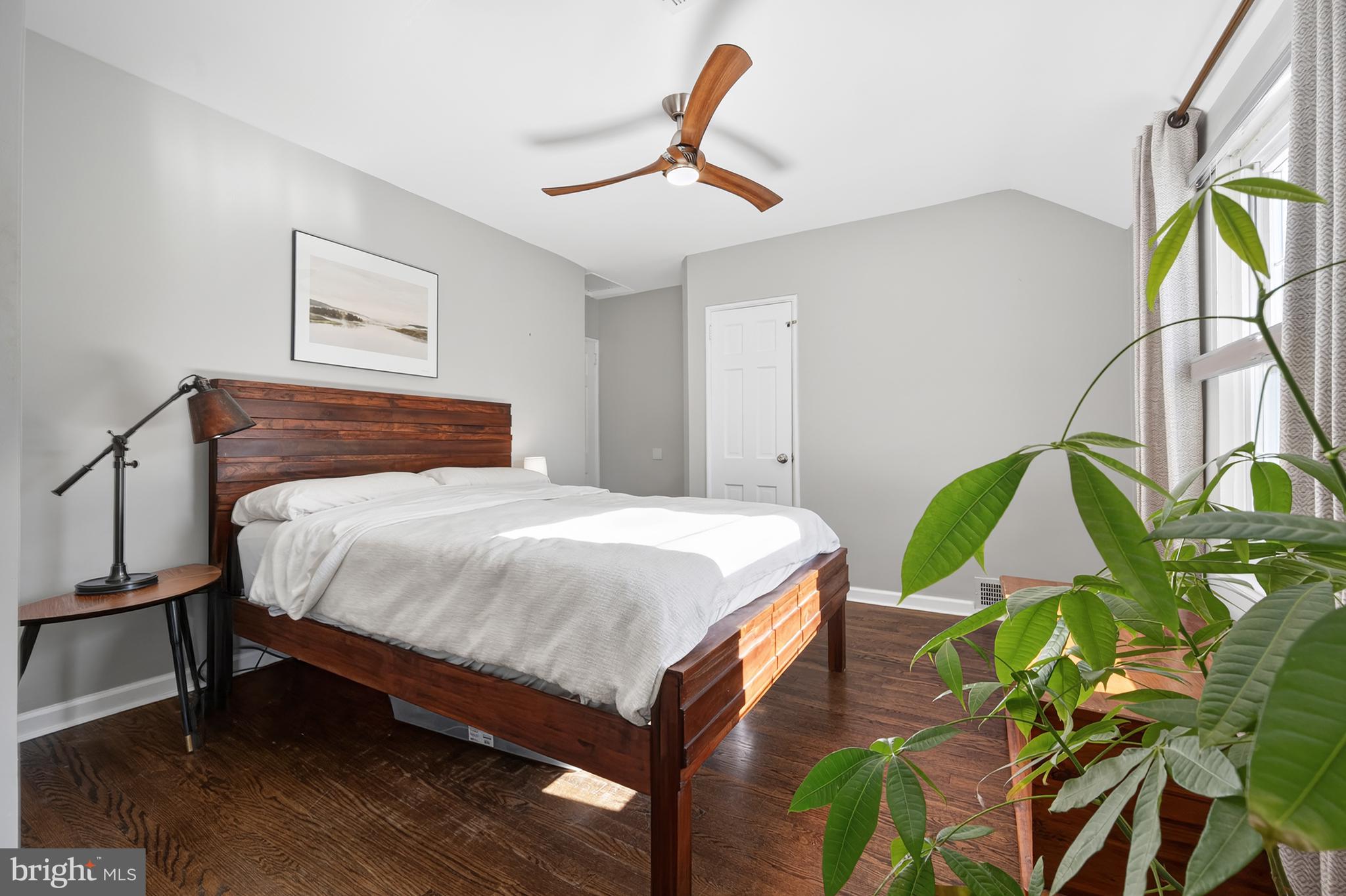 BEVERLEY HILLS - Residential