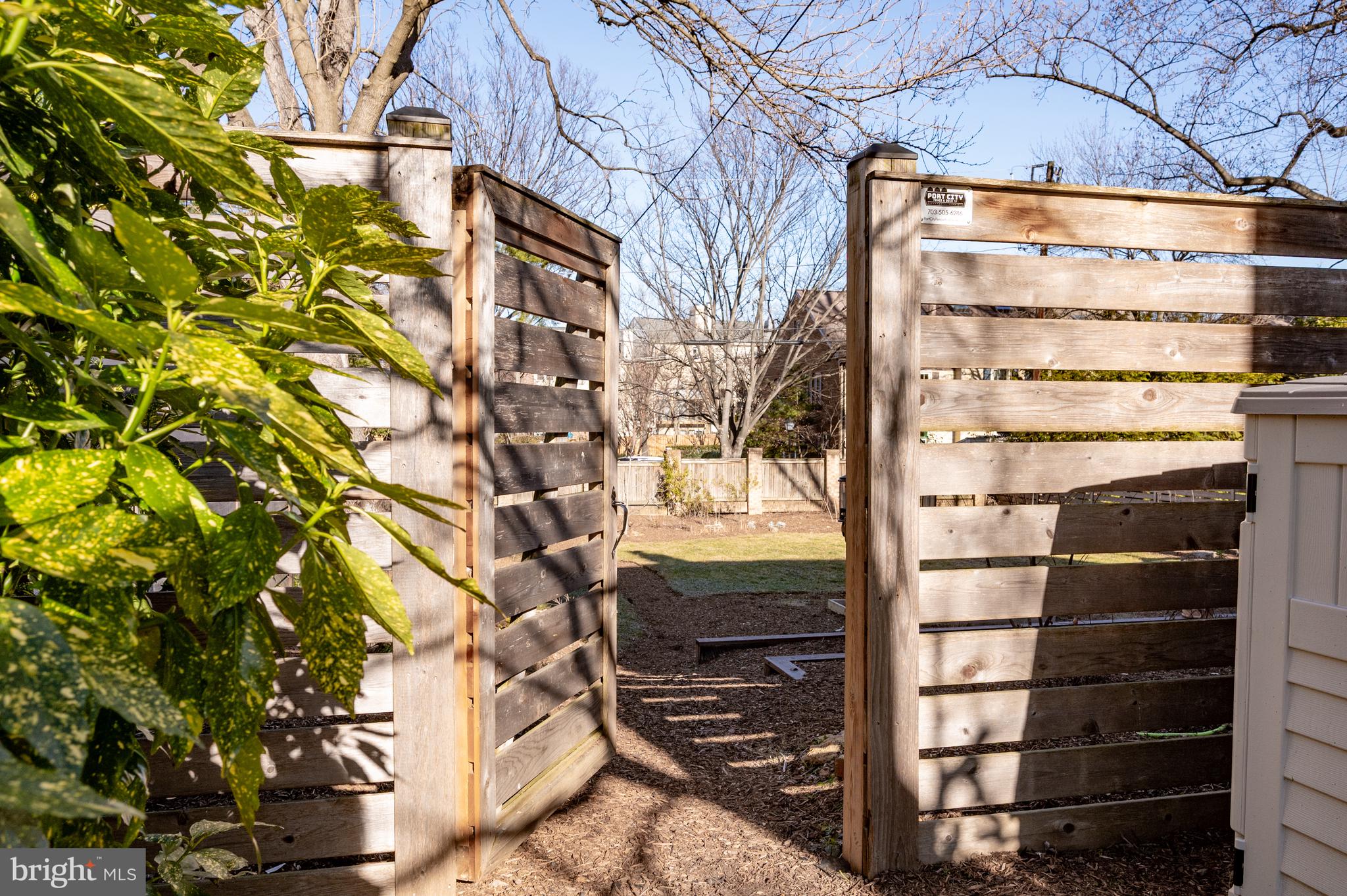 BEVERLEY HILLS - Residential