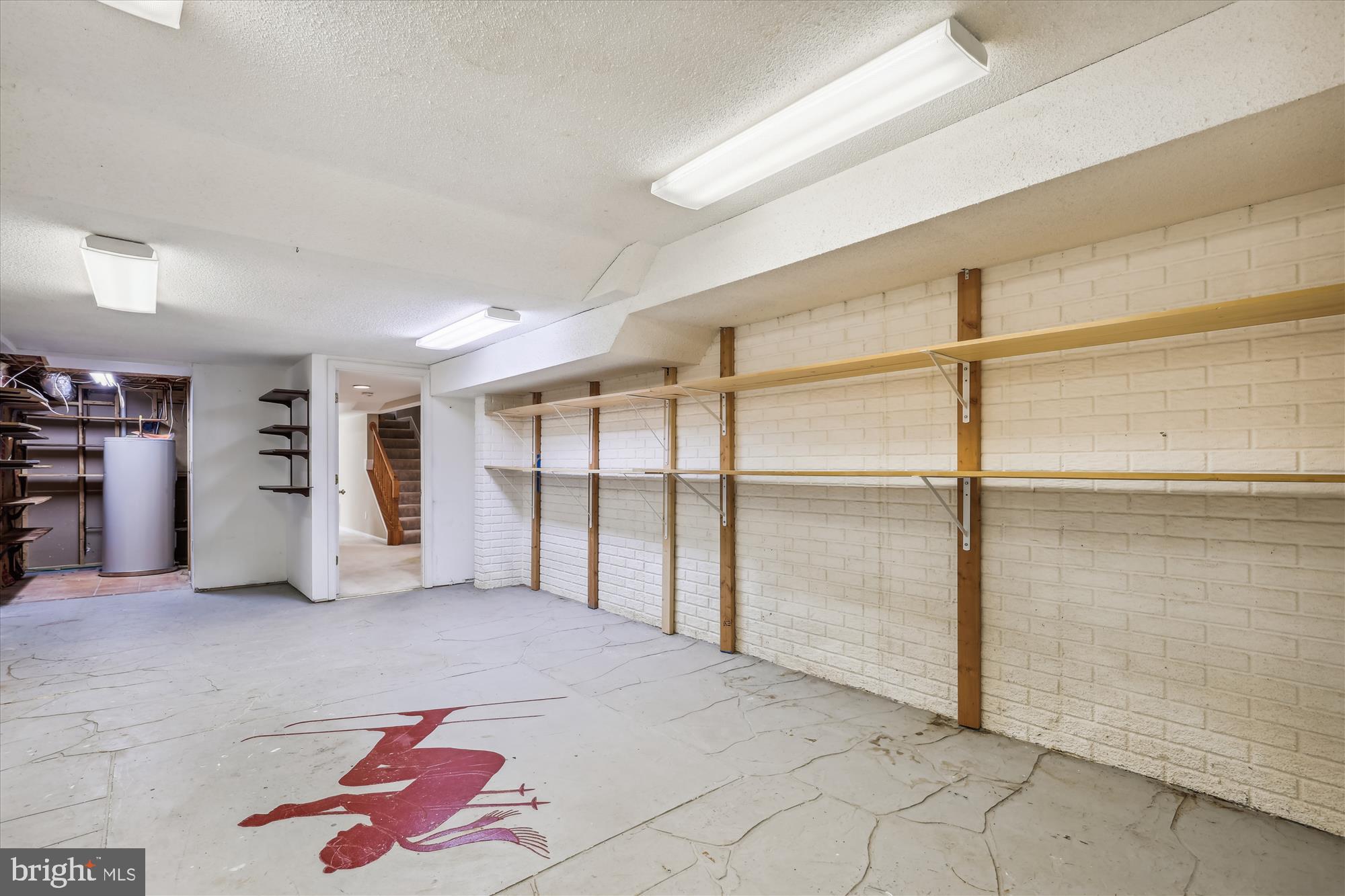 HAMPTON HILLS - Residential