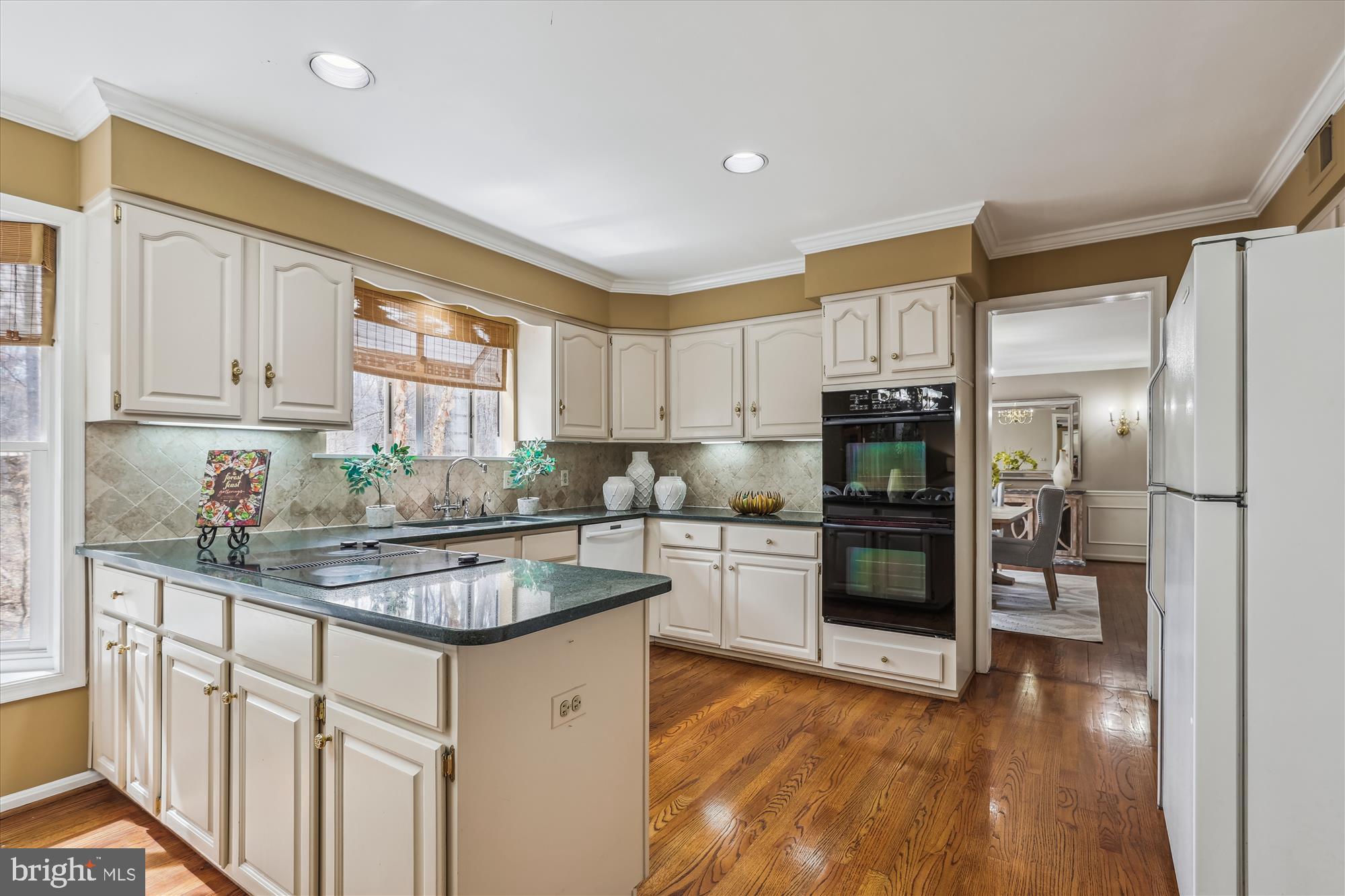 HAMPTON HILLS - Residential