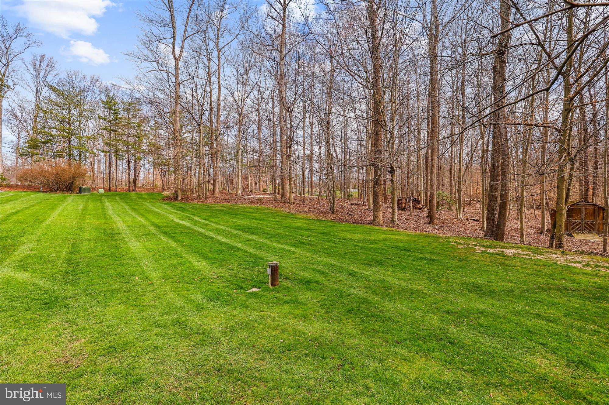 HAMPTON HILLS - Residential