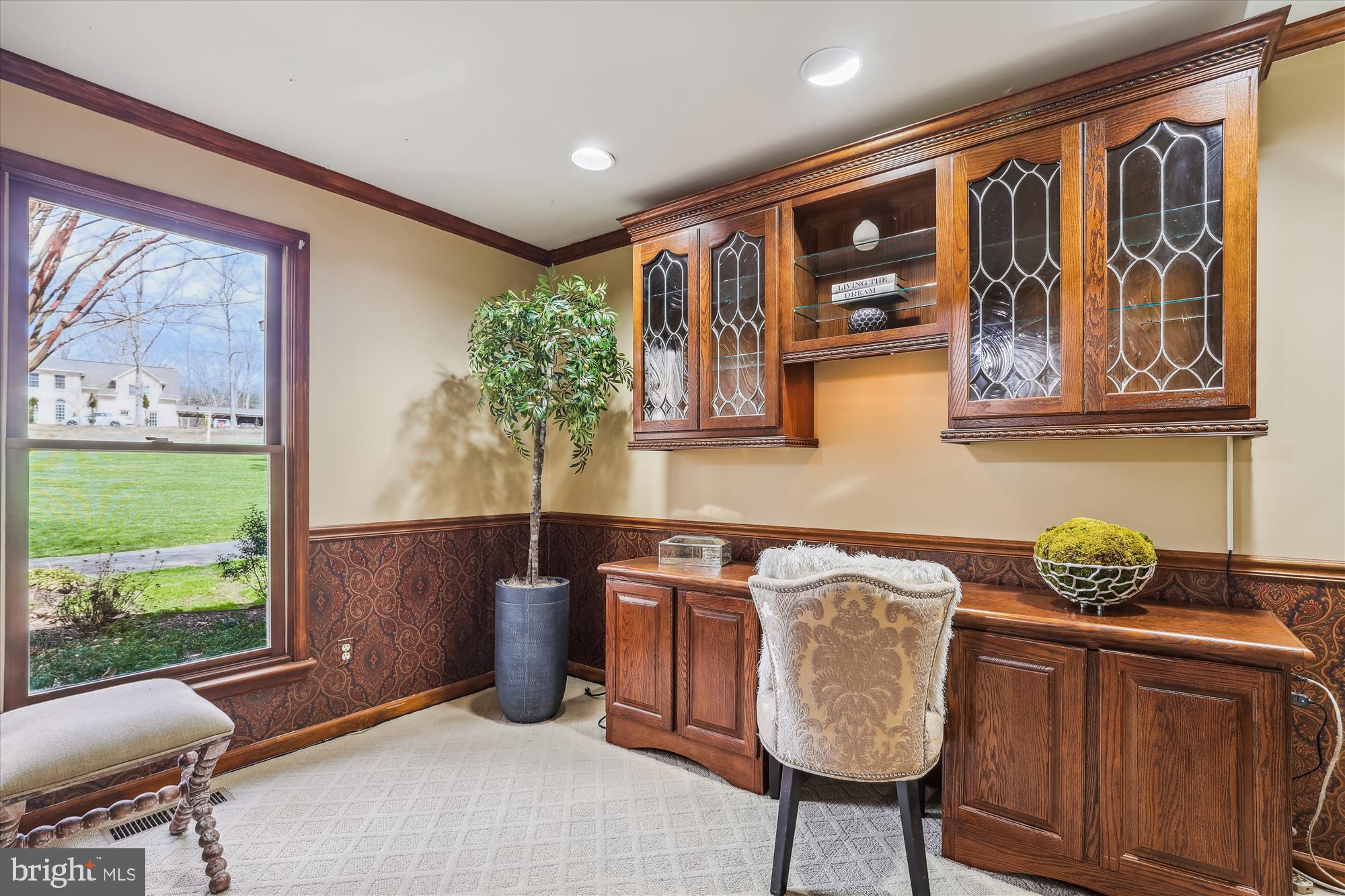 HAMPTON HILLS - Residential