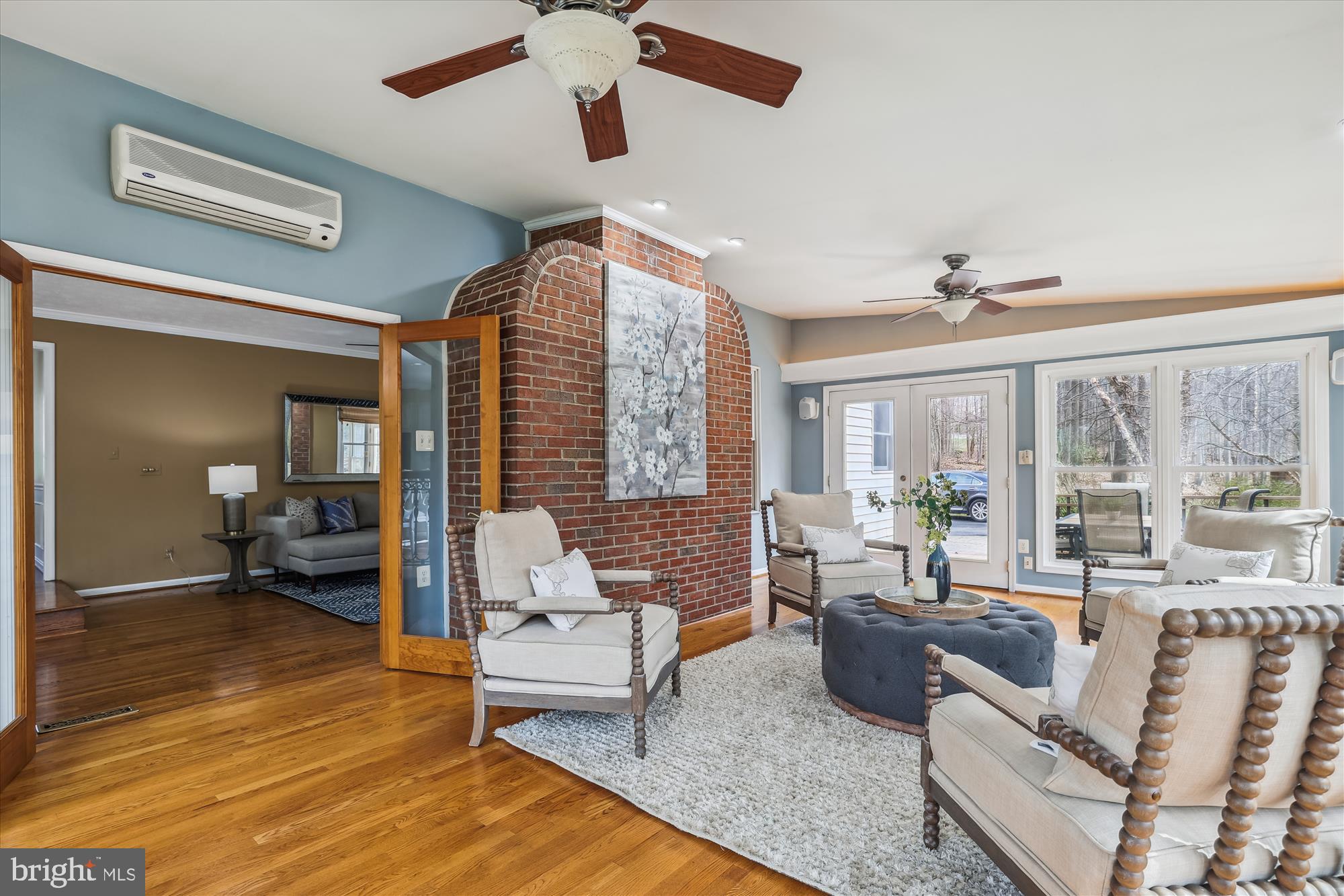 HAMPTON HILLS - Residential