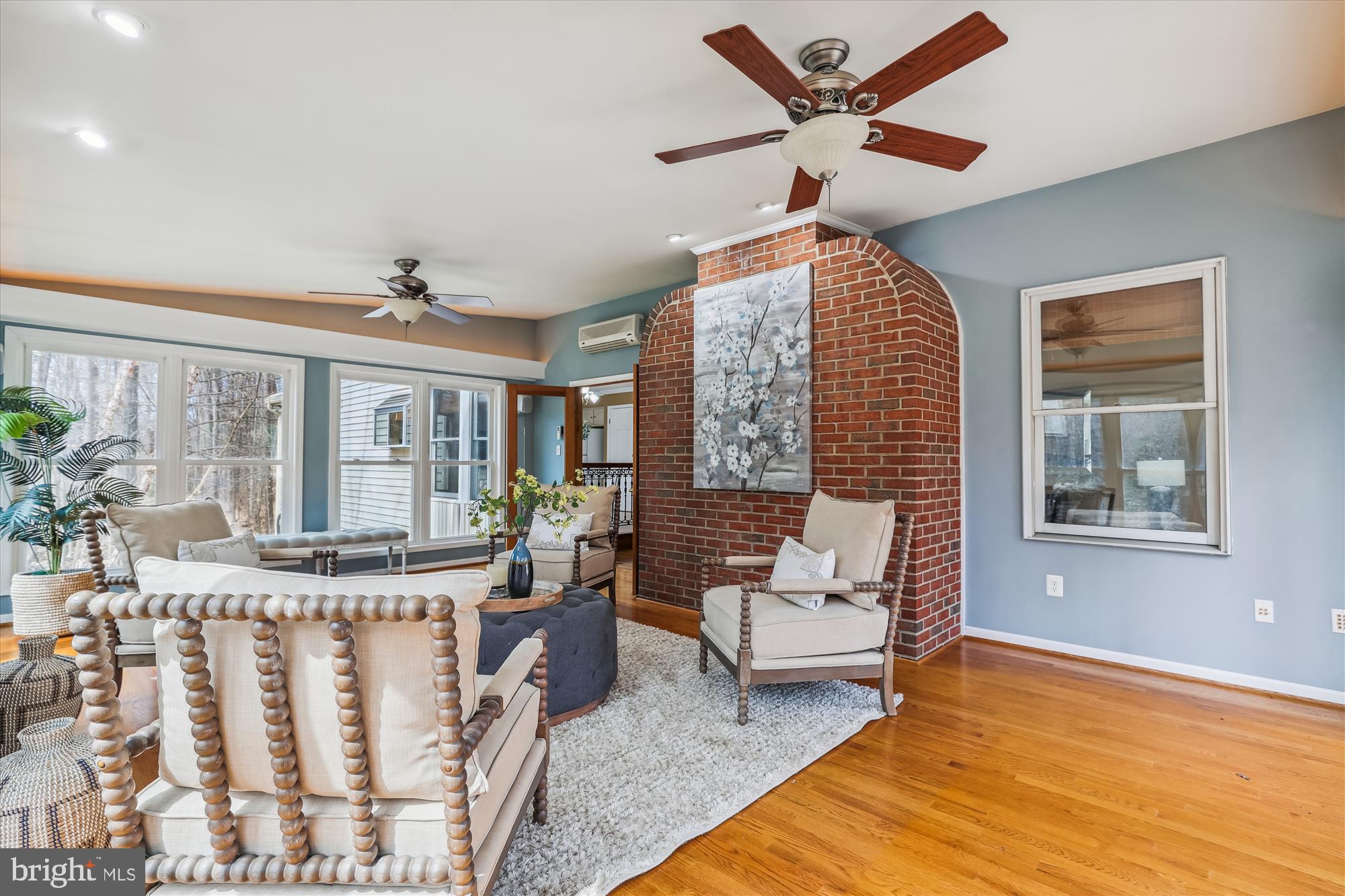 HAMPTON HILLS - Residential