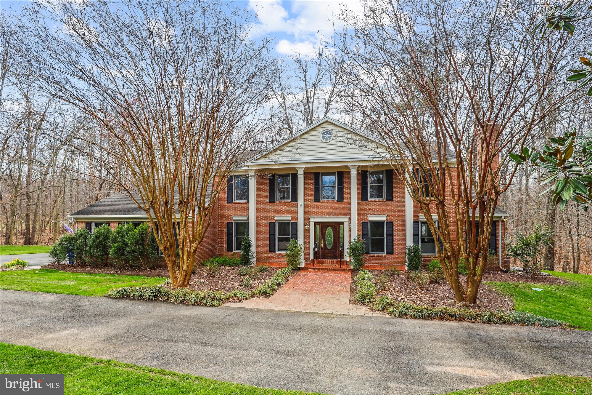 HAMPTON HILLS - Residential