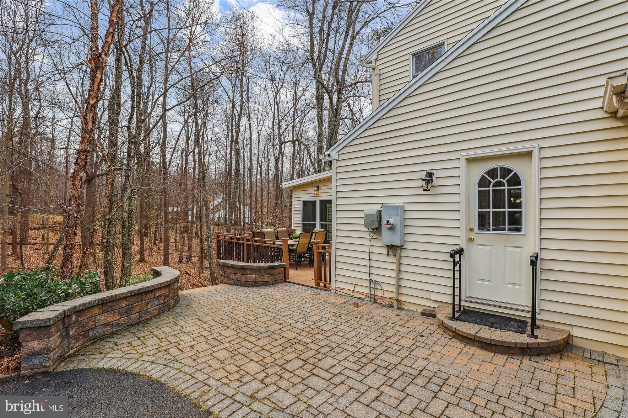 HAMPTON HILLS - Residential