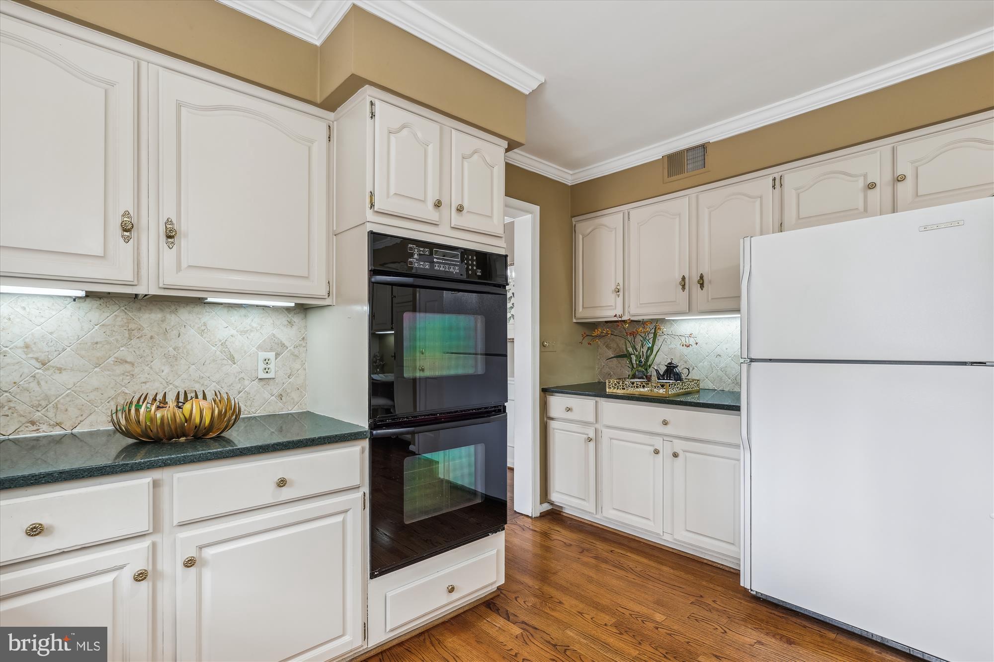 HAMPTON HILLS - Residential