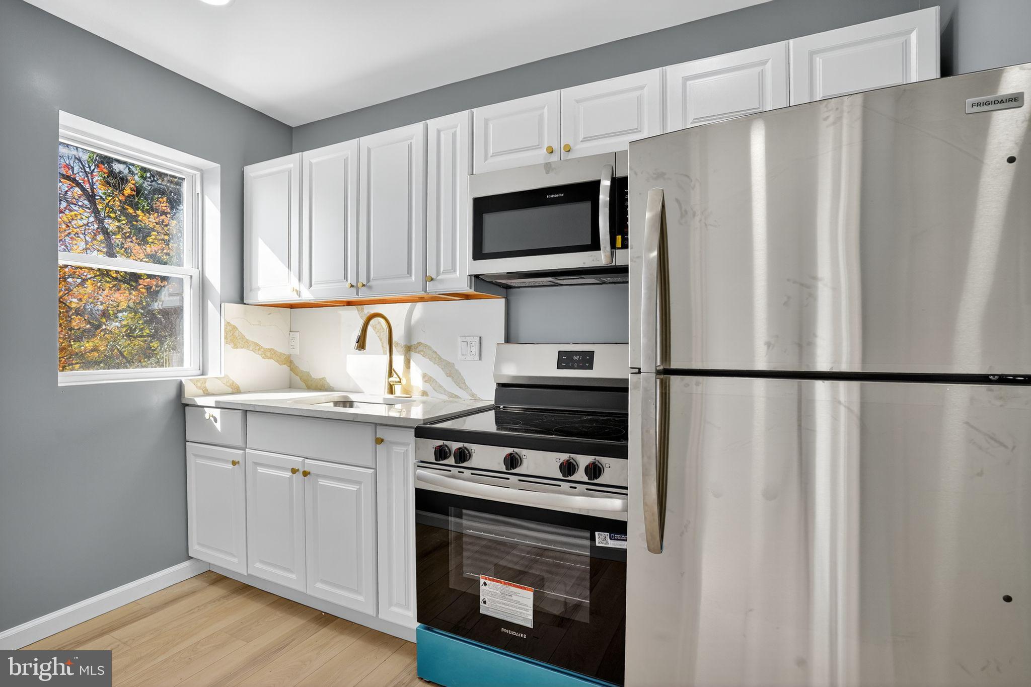 WAVERLY - Residential Income