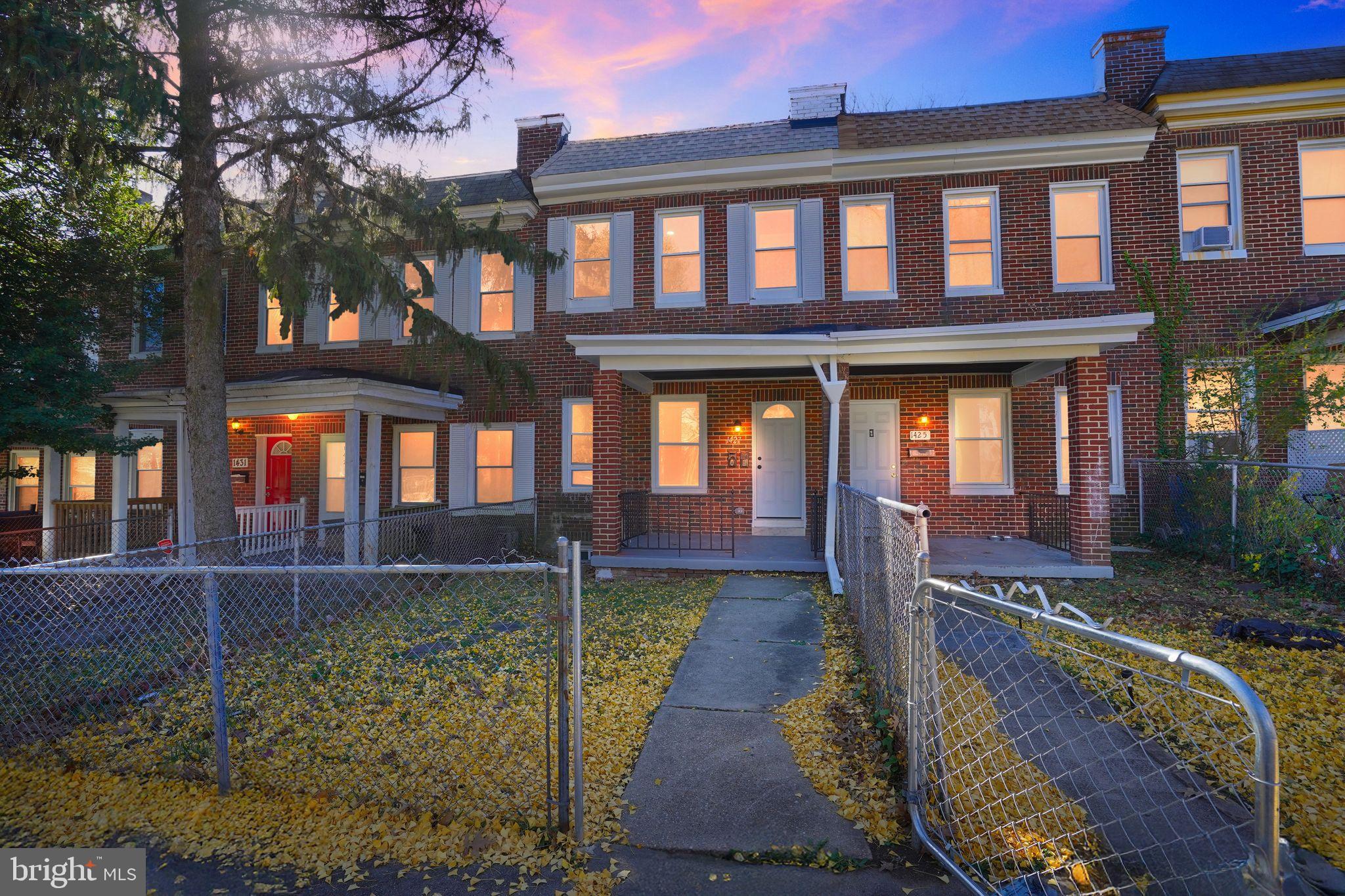 WAVERLY - Residential Income