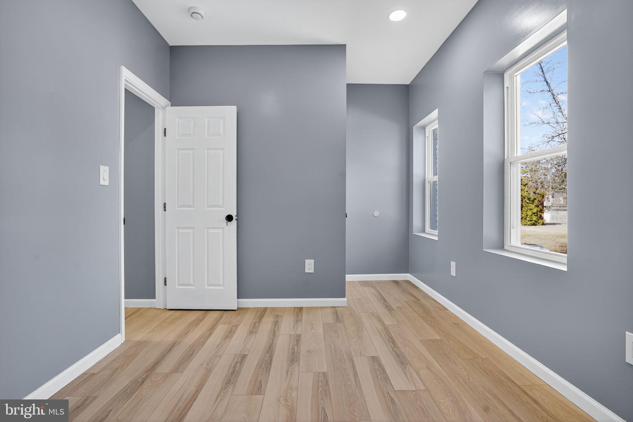 WAVERLY - Residential Income