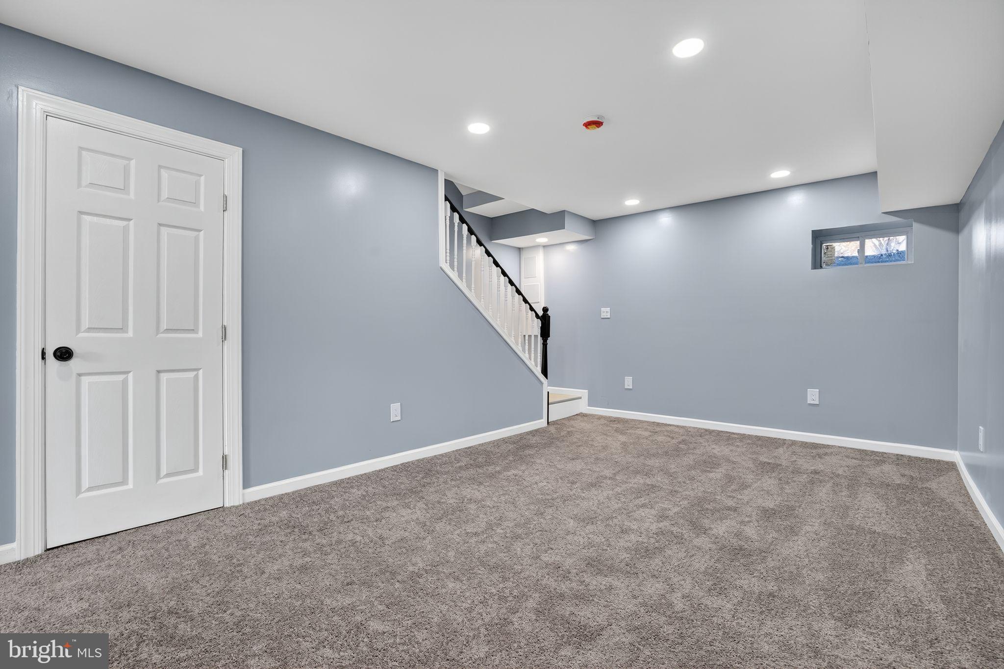 WAVERLY - Residential Income