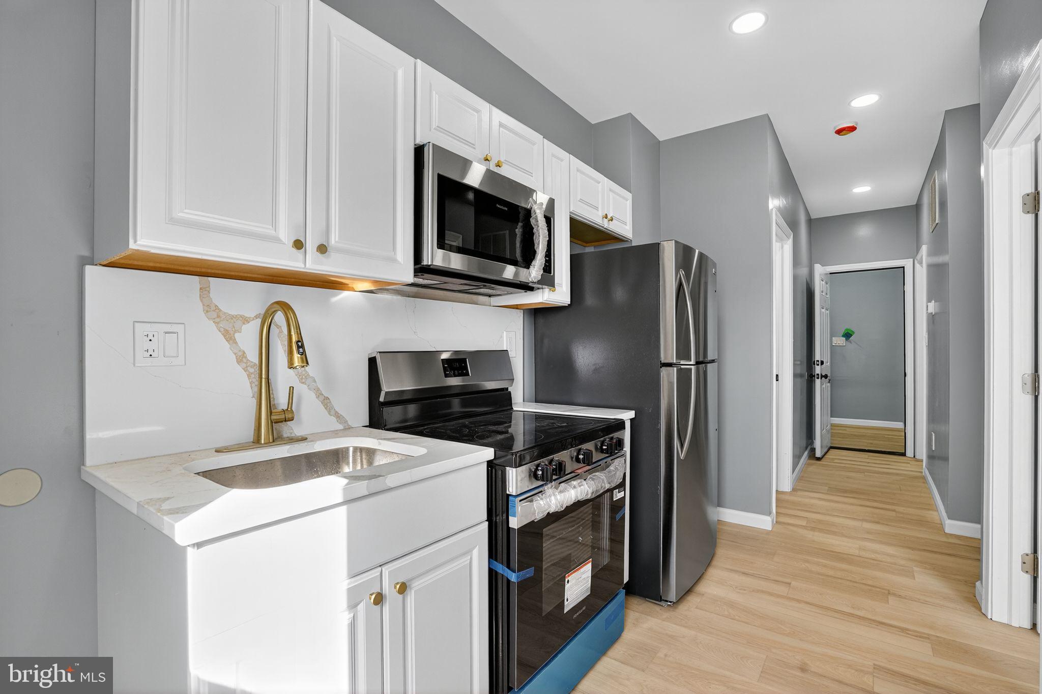 WAVERLY - Residential Income