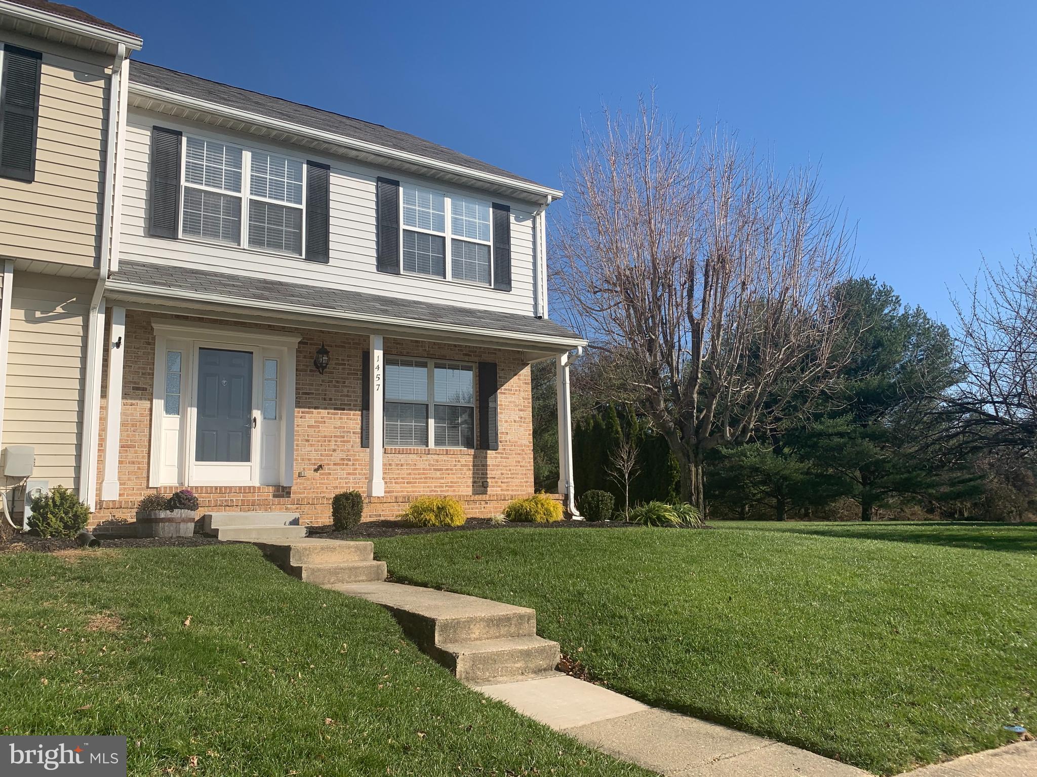 FOXBOROUGH FARMS - Residential Lease