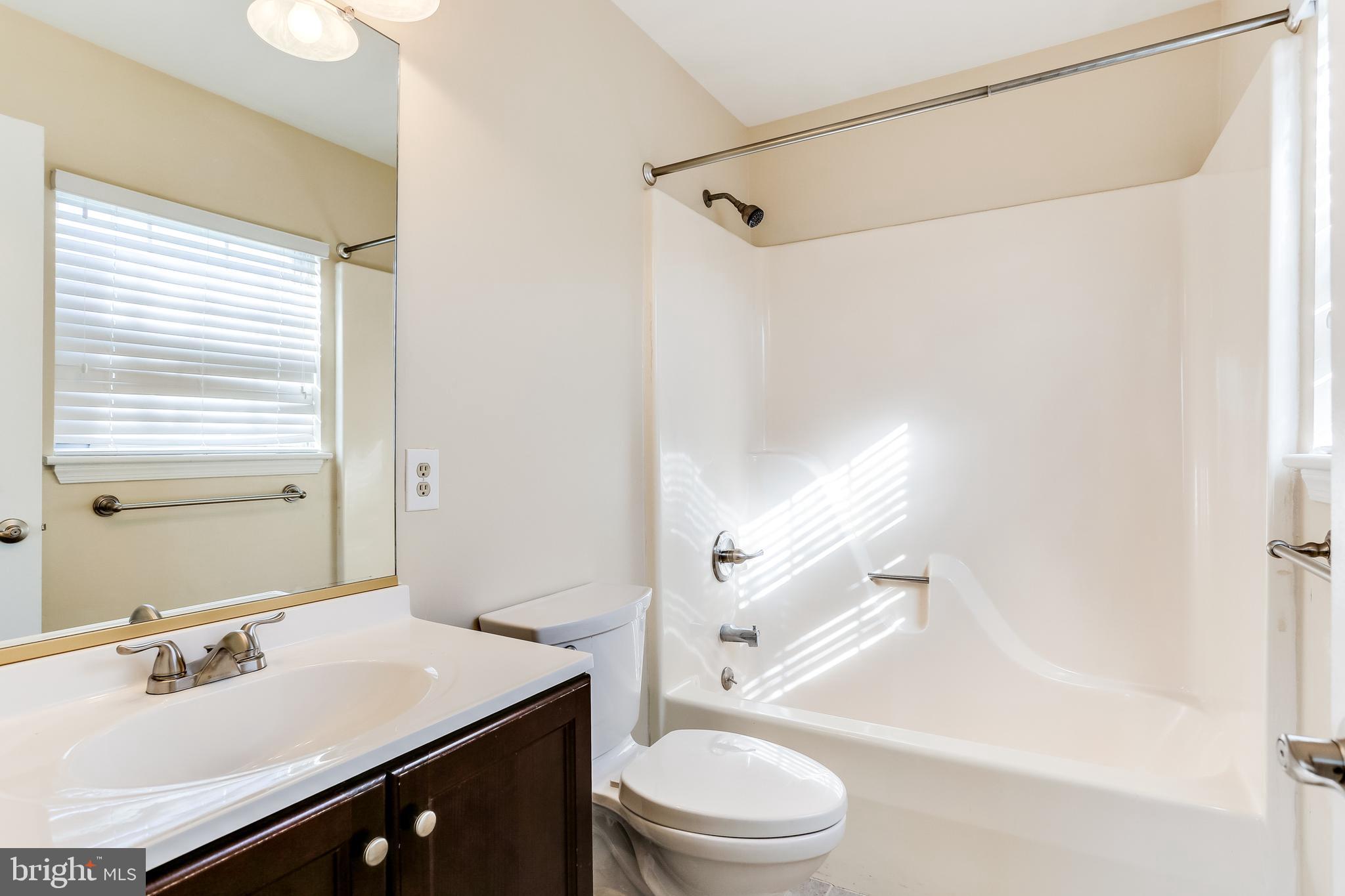 FOXBOROUGH FARMS - Residential Lease