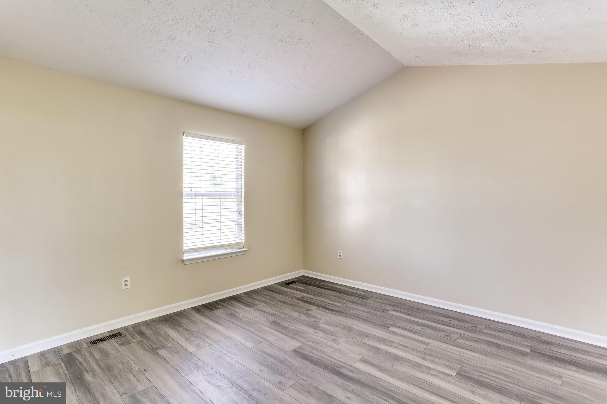 FOXBOROUGH FARMS - Residential Lease