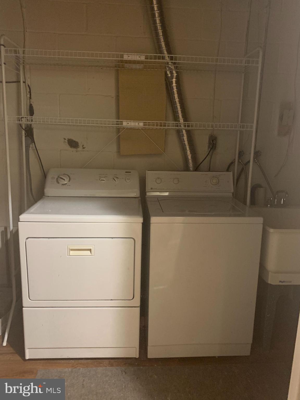 FOXBOROUGH FARMS - Residential Lease