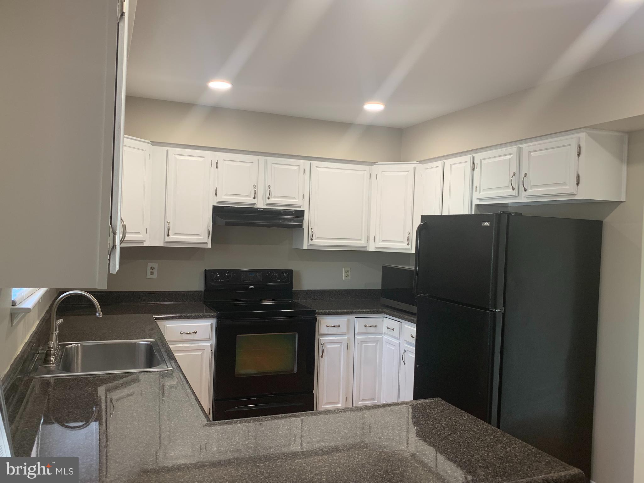 FOXBOROUGH FARMS - Residential Lease