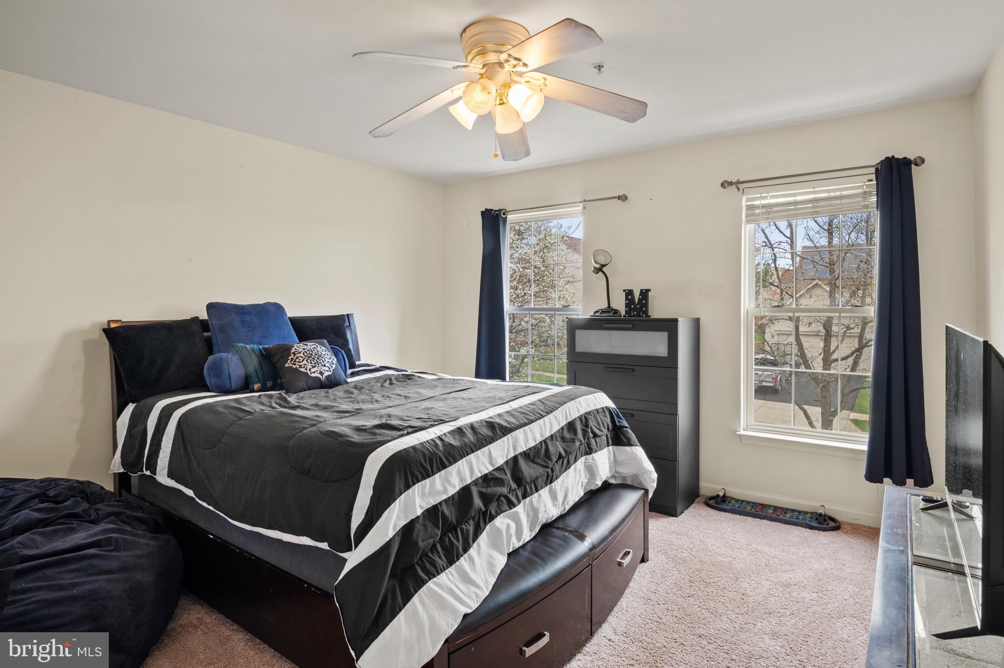 SUMMIT CREEK - Residential