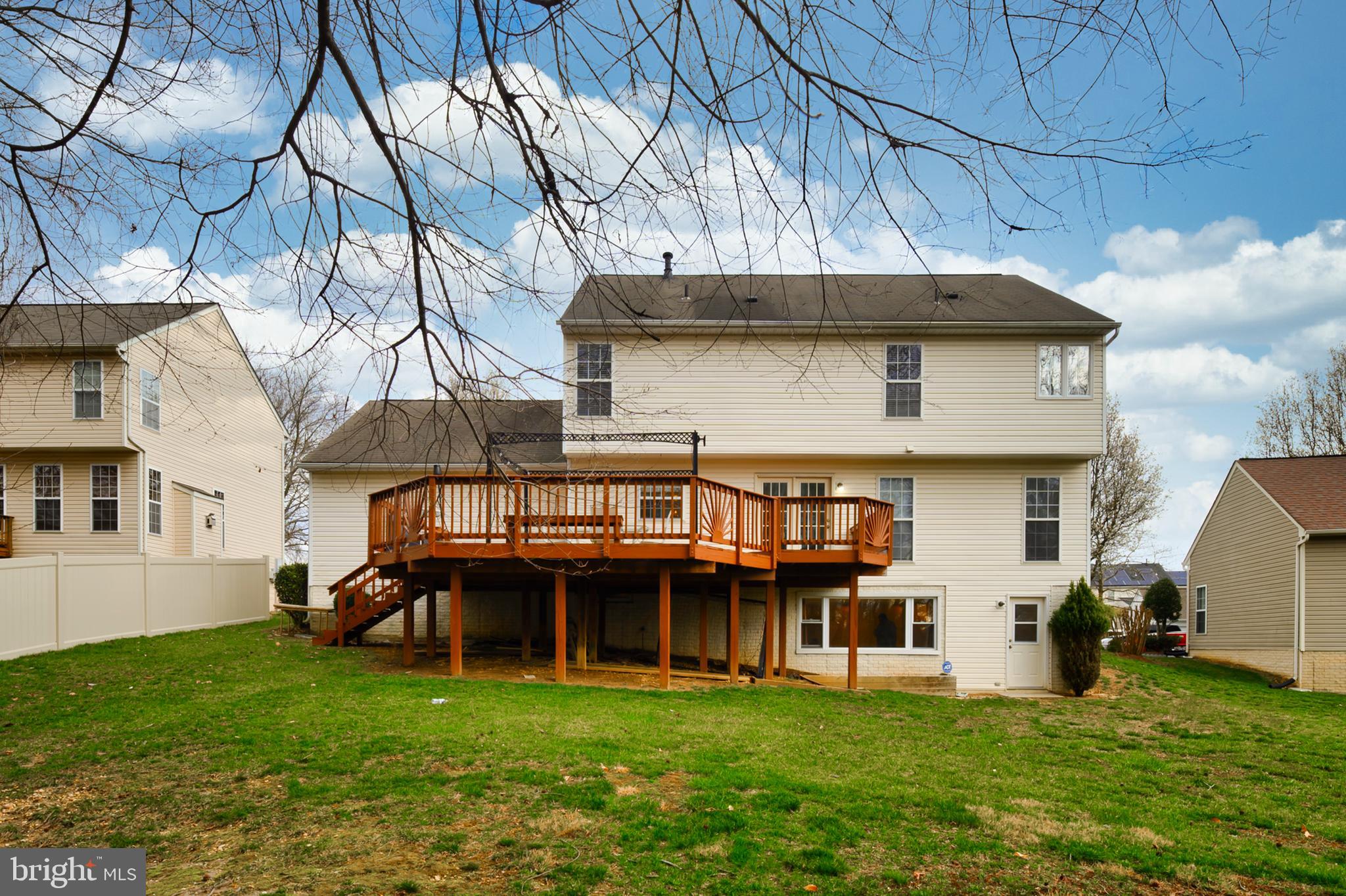 SUMMIT CREEK - Residential