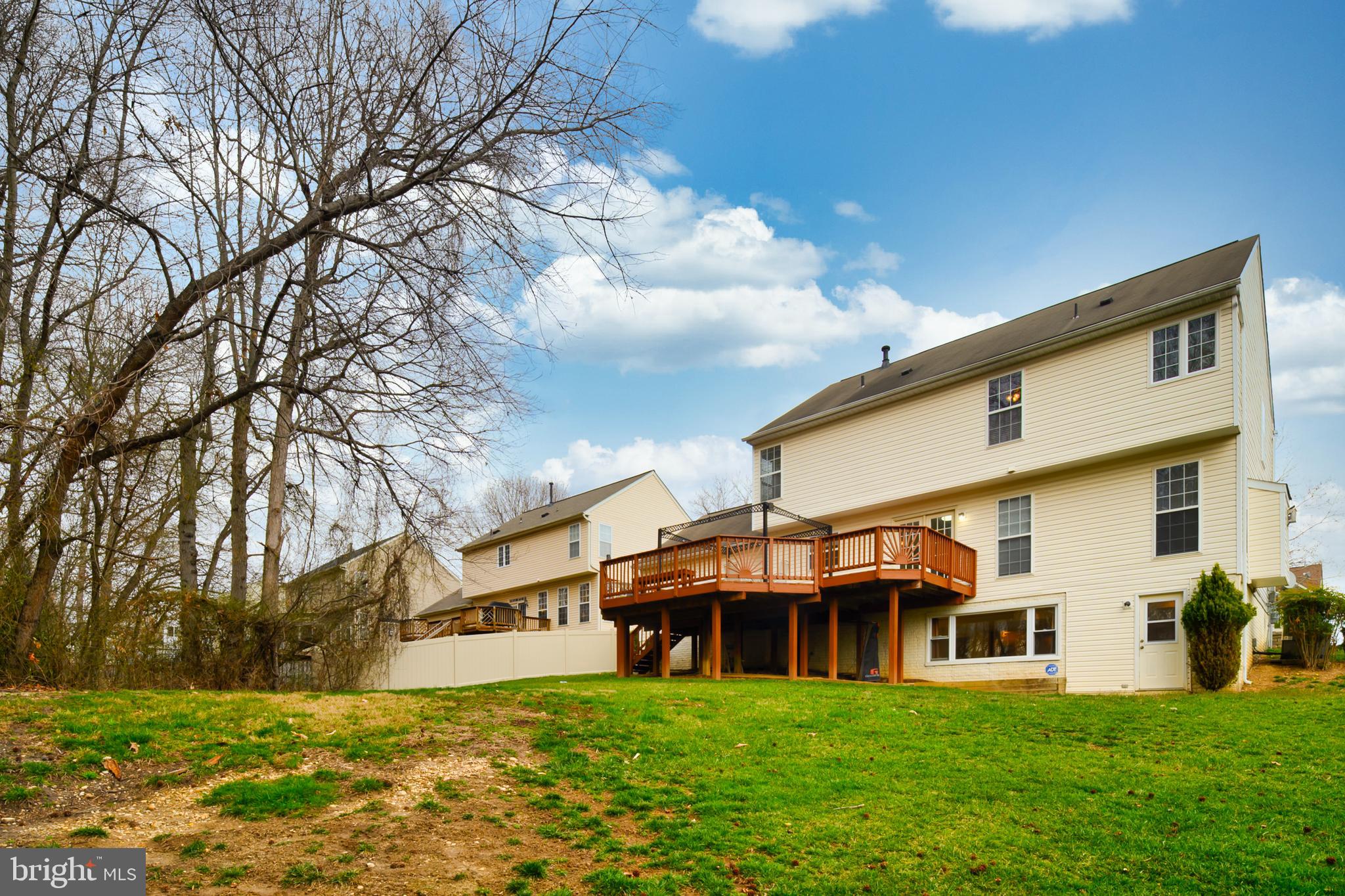 SUMMIT CREEK - Residential