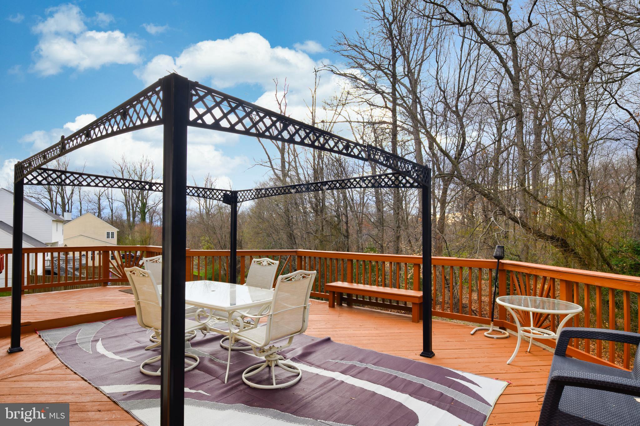 SUMMIT CREEK - Residential