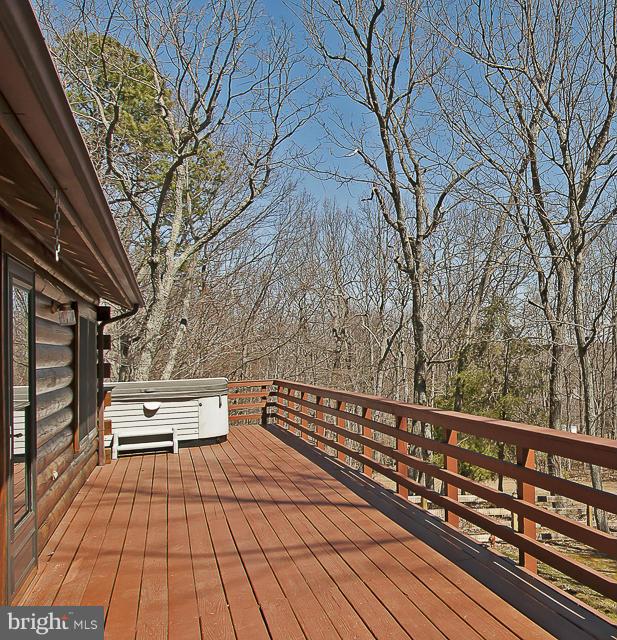 BEAR HOLLOW - Residential