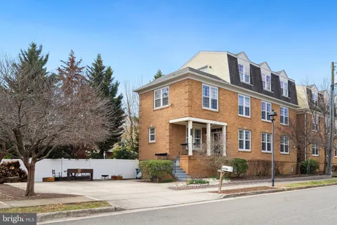 1111 I Street, Alexandria, VA MLS: VAFX2228910