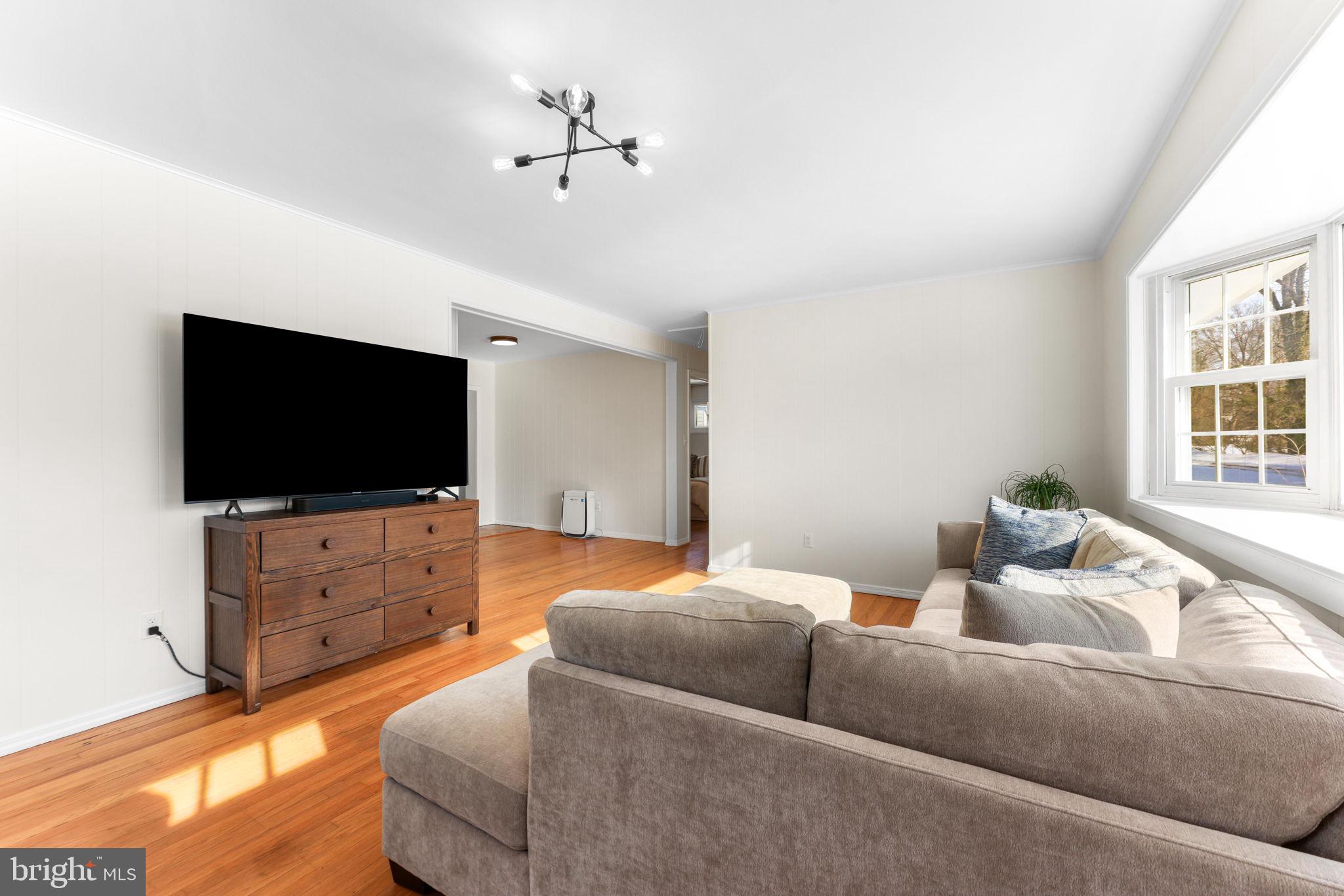 LUTHERVILLE - Residential