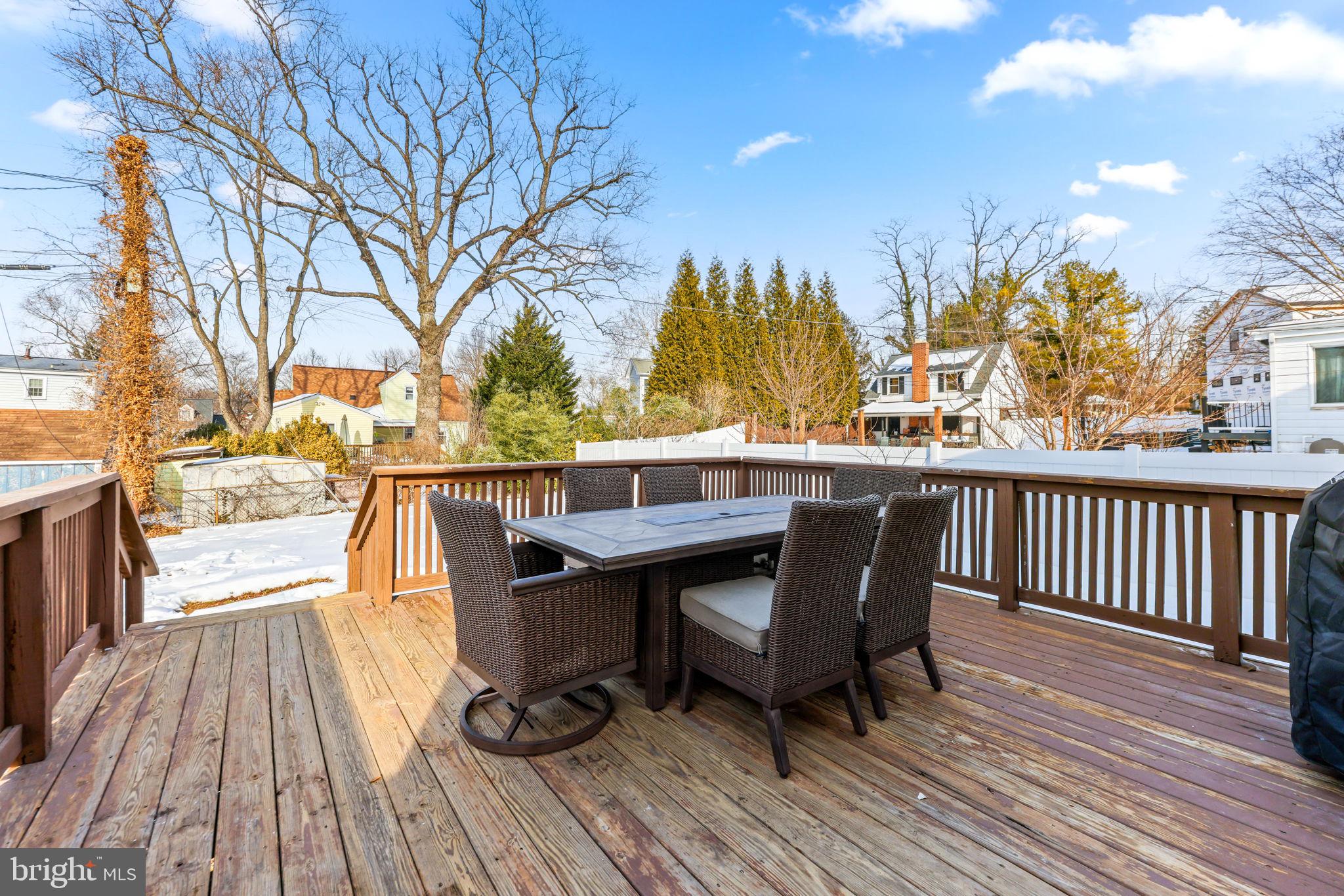 LUTHERVILLE - Residential