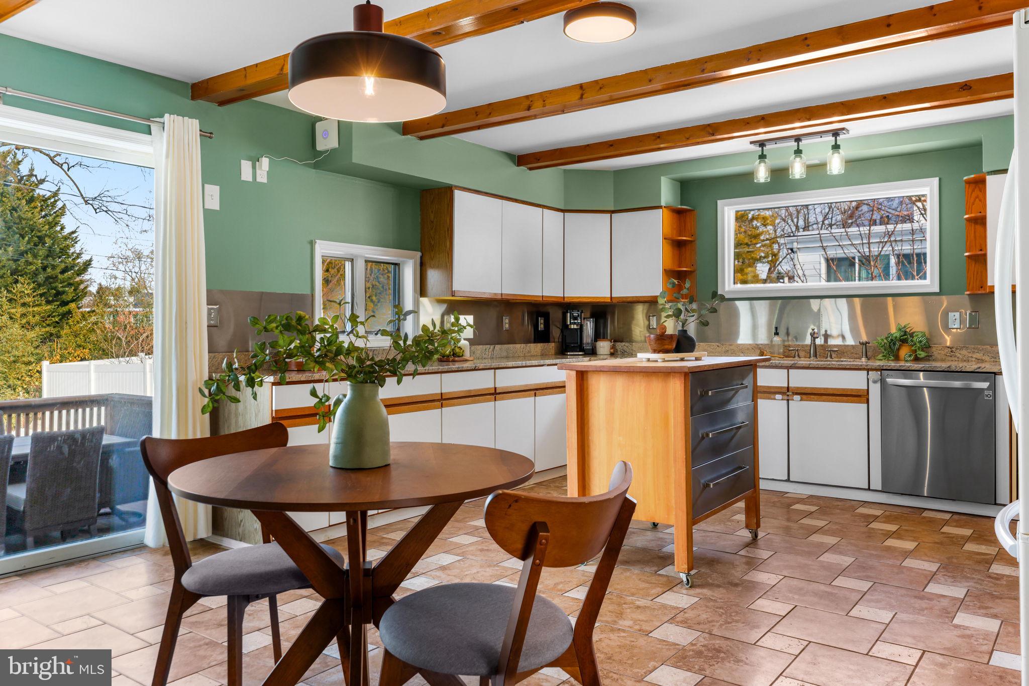 LUTHERVILLE - Residential