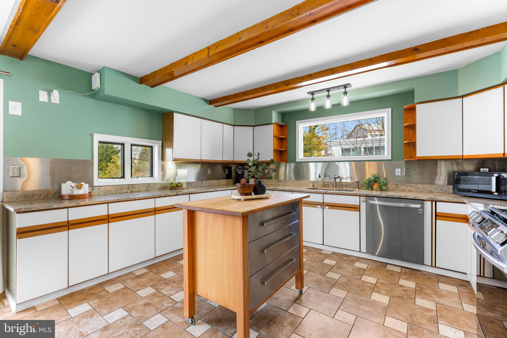 LUTHERVILLE - Residential