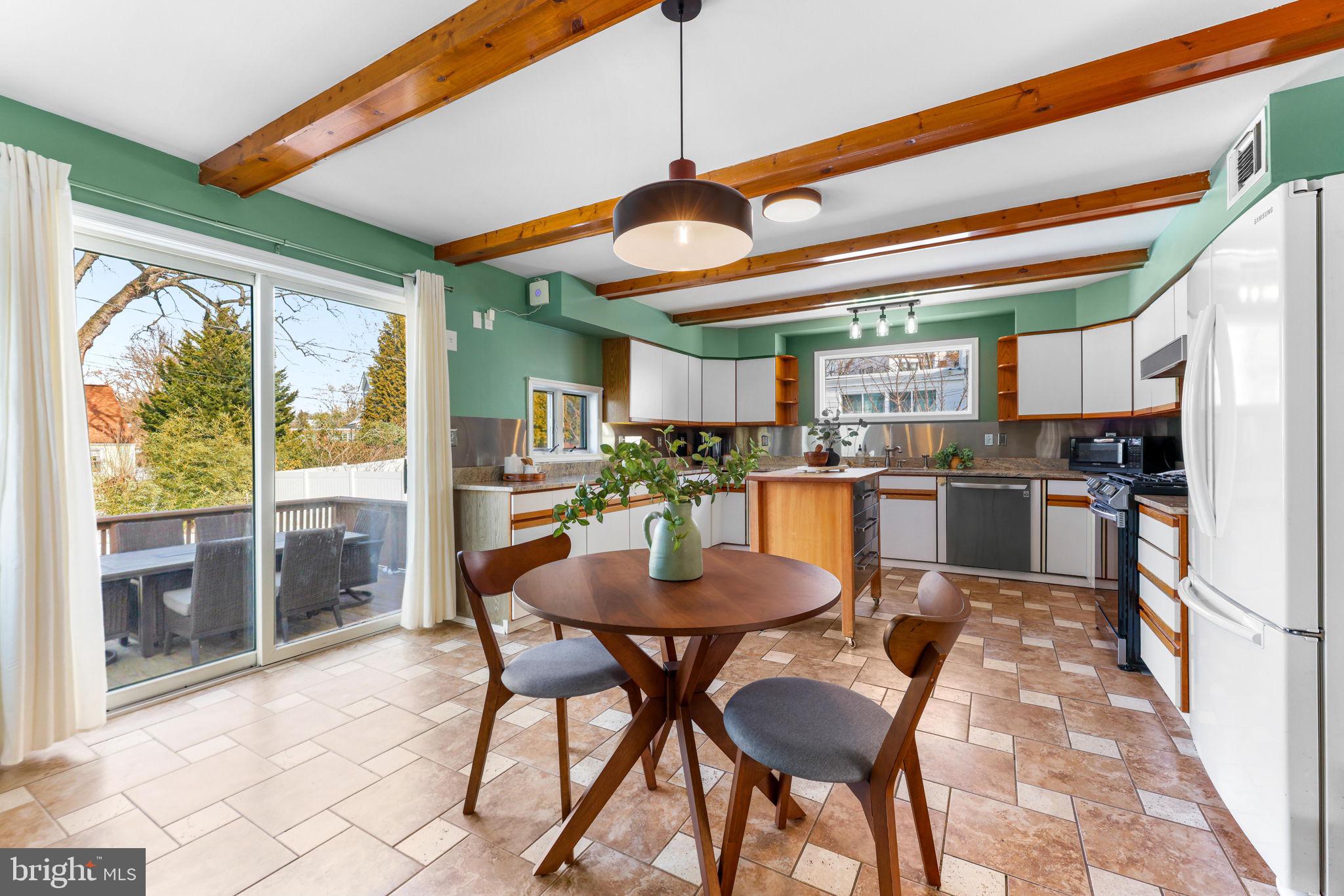 LUTHERVILLE - Residential