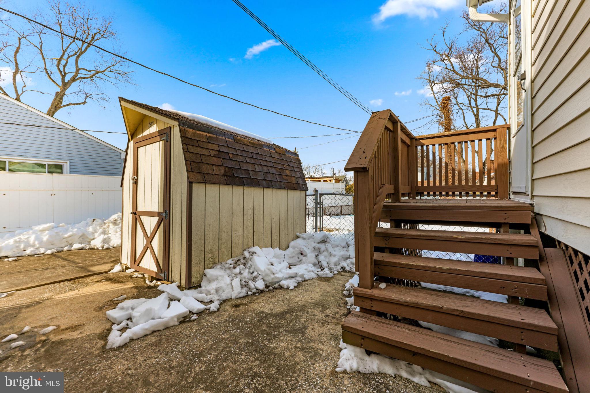 LUTHERVILLE - Residential