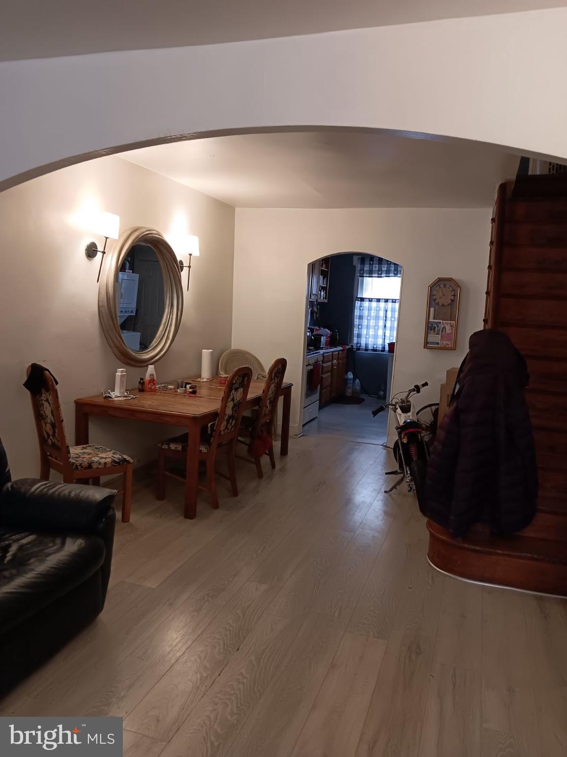 MILL HILL - Residential
