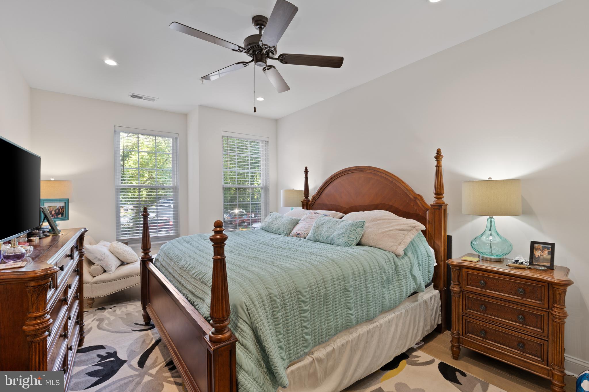 CHRISTOPHER AT CEDAR LAKES - Residential Lease