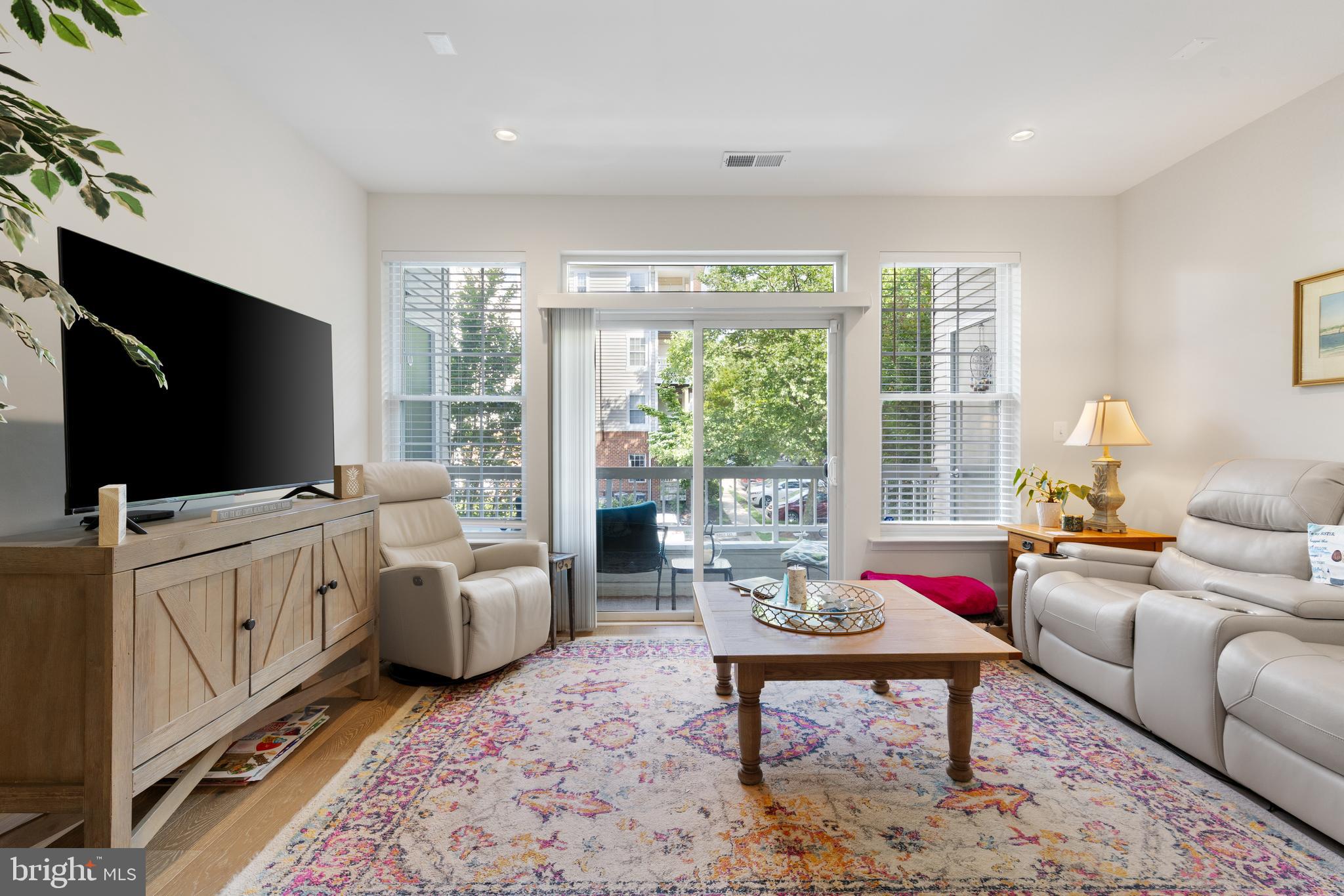 CHRISTOPHER AT CEDAR LAKES - Residential Lease