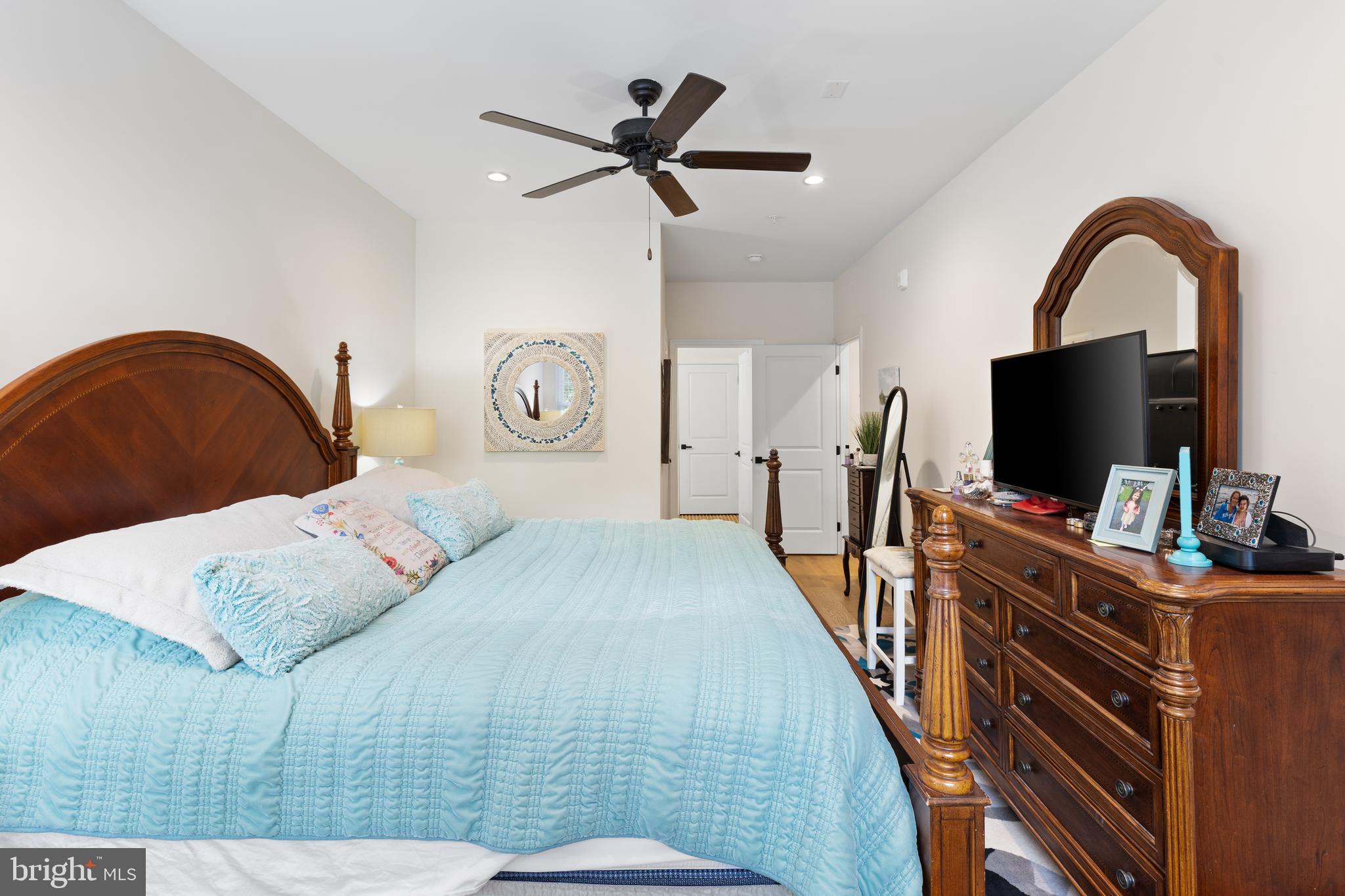 CHRISTOPHER AT CEDAR LAKES - Residential Lease