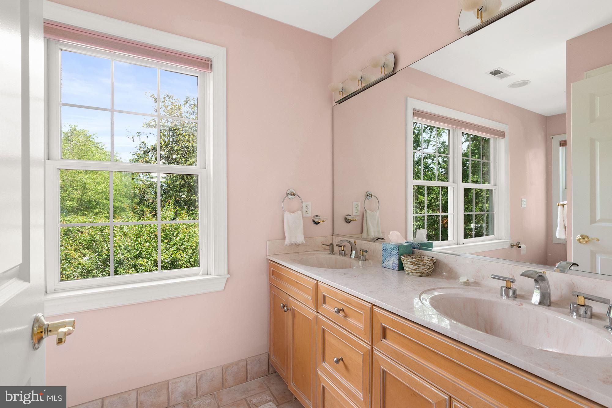 EASTPORT - Residential