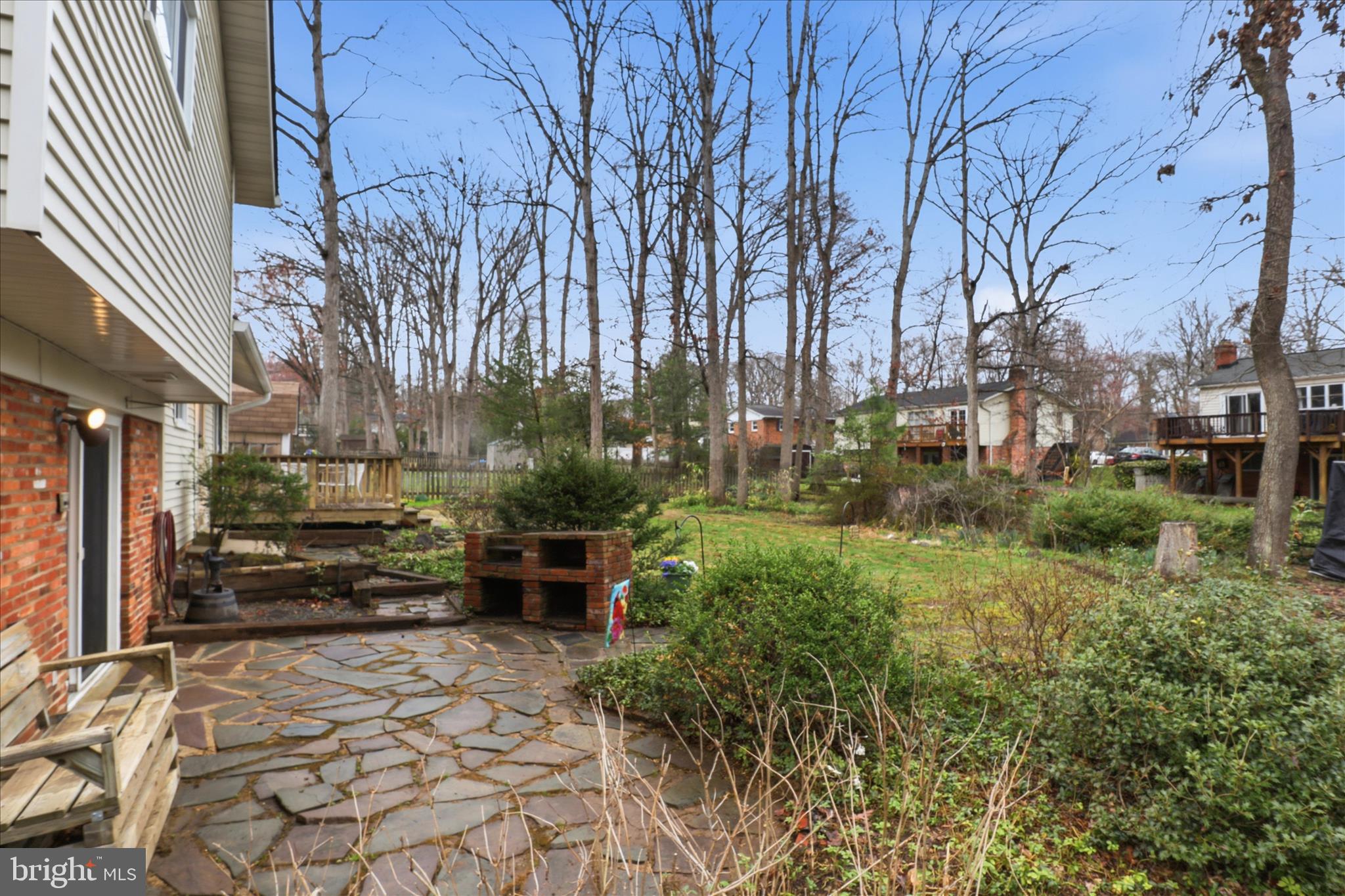 HILLMEADE MANOR - Residential