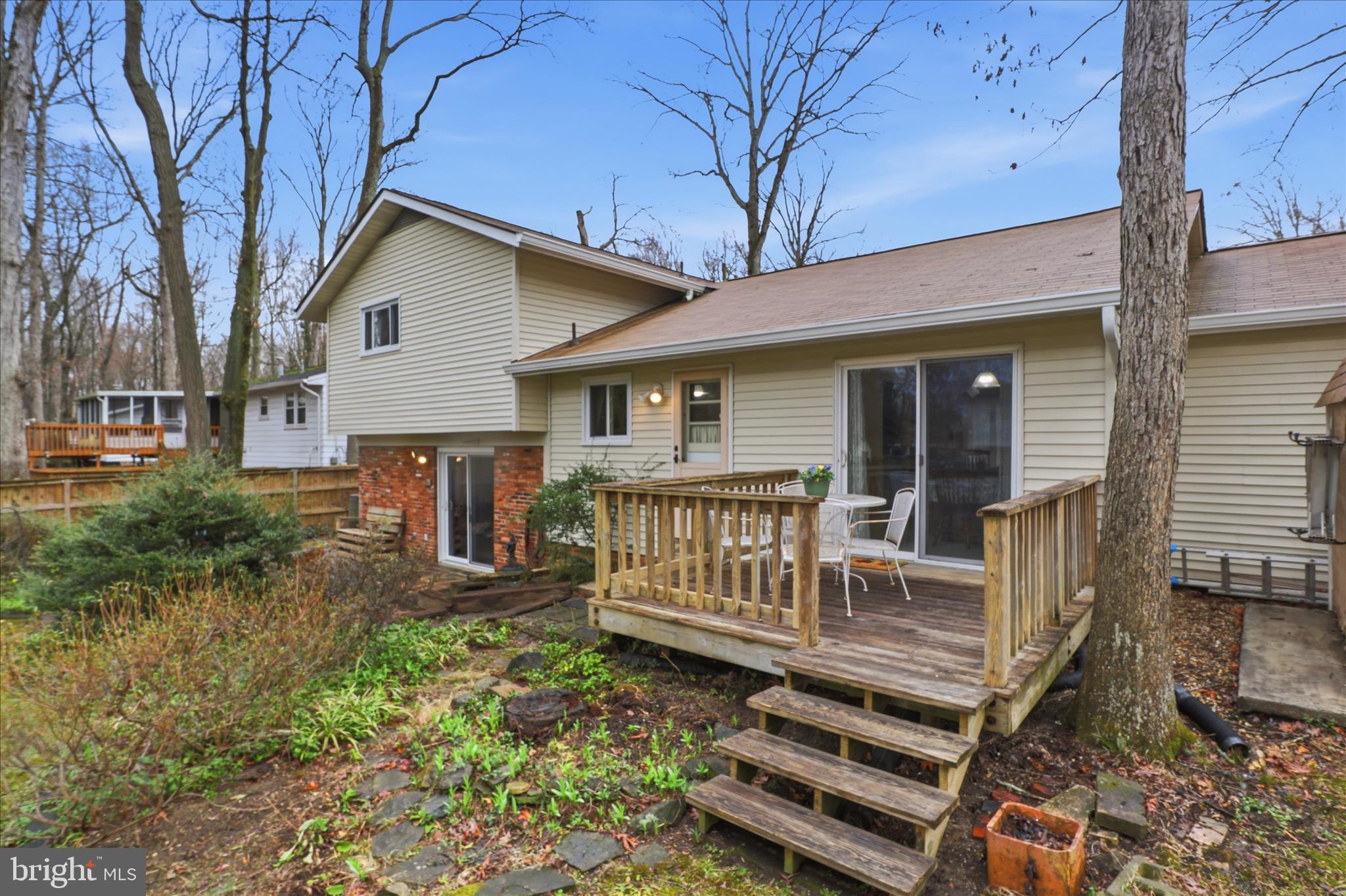 HILLMEADE MANOR - Residential