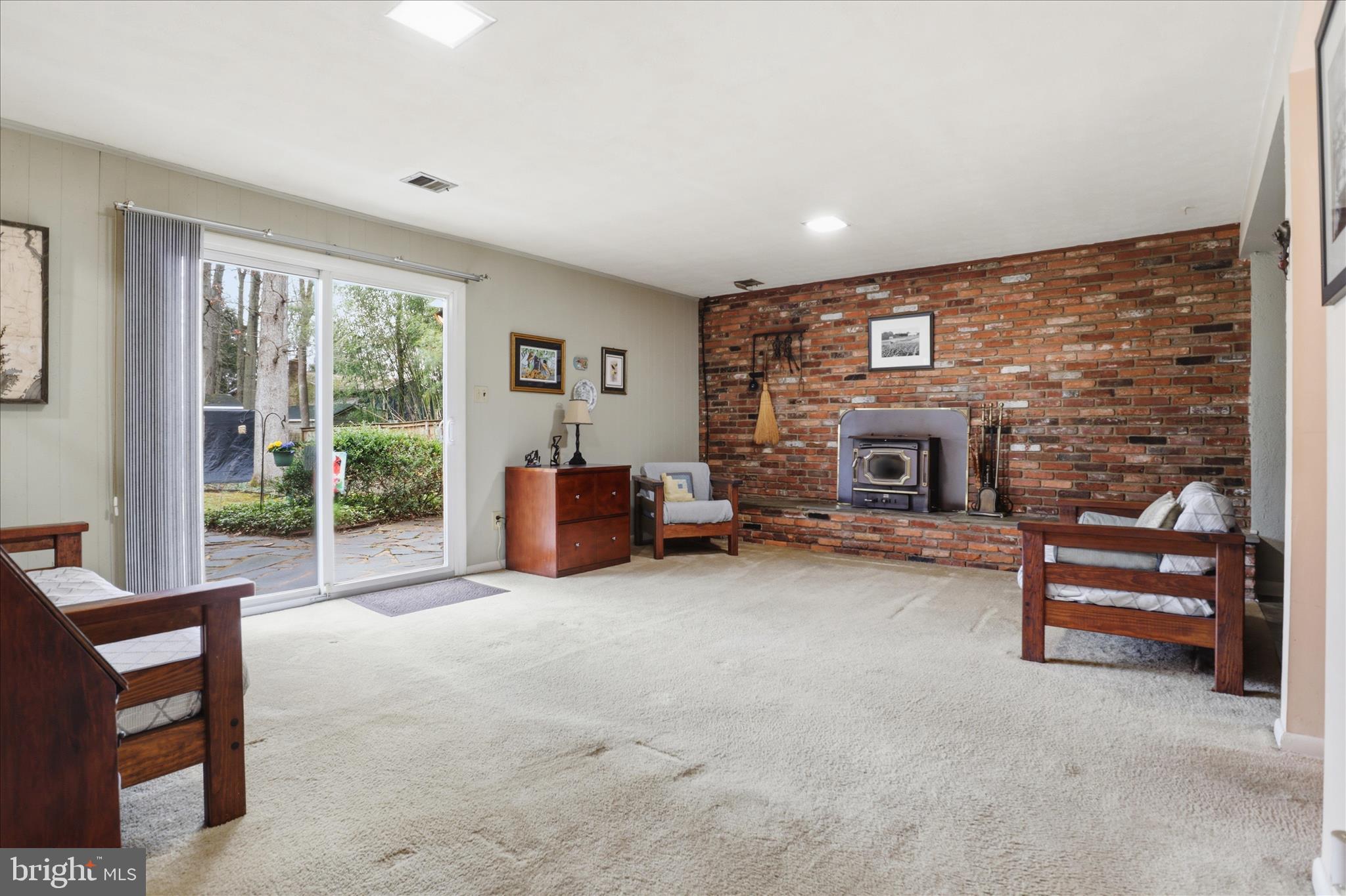 HILLMEADE MANOR - Residential