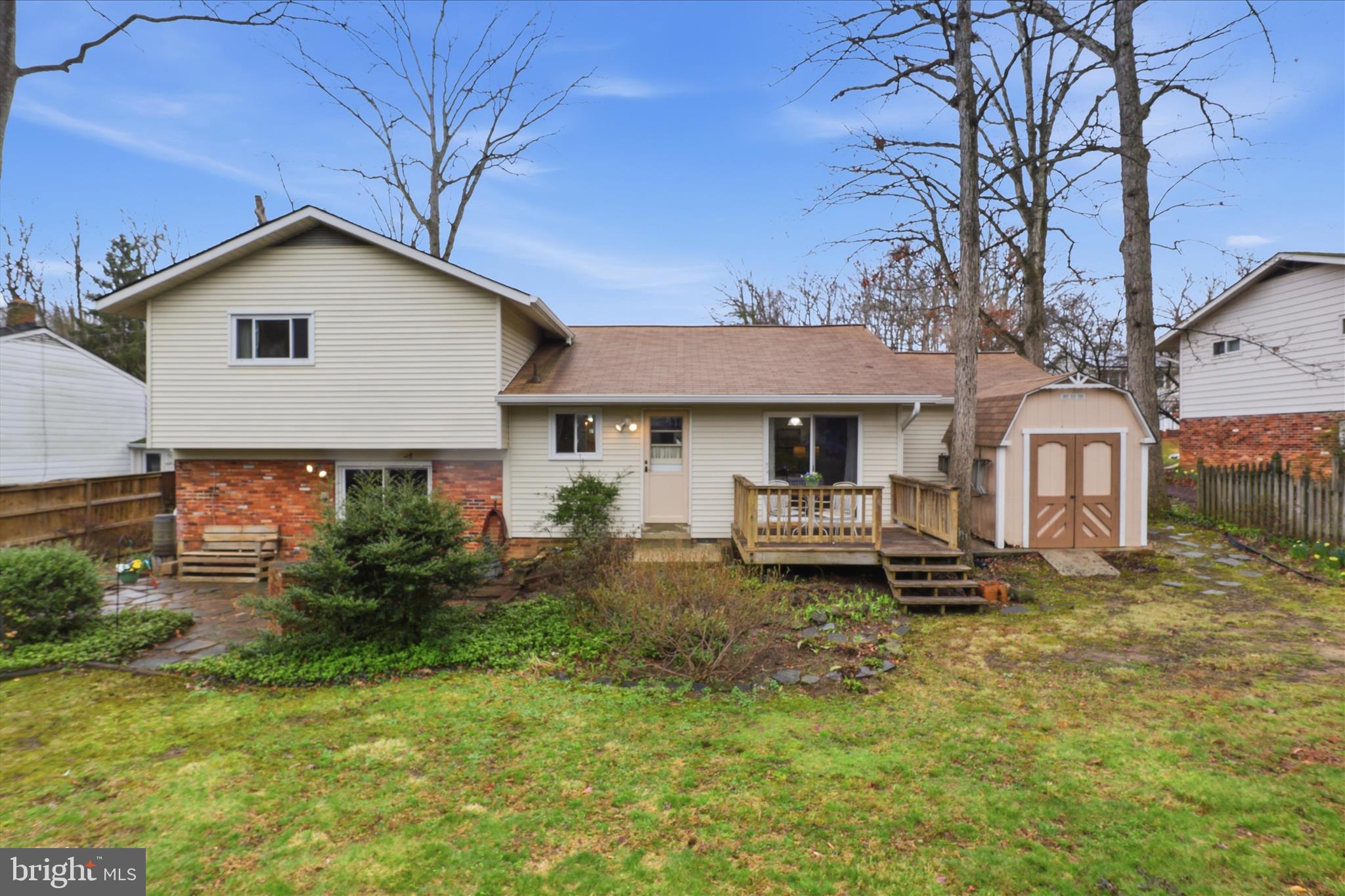 HILLMEADE MANOR - Residential