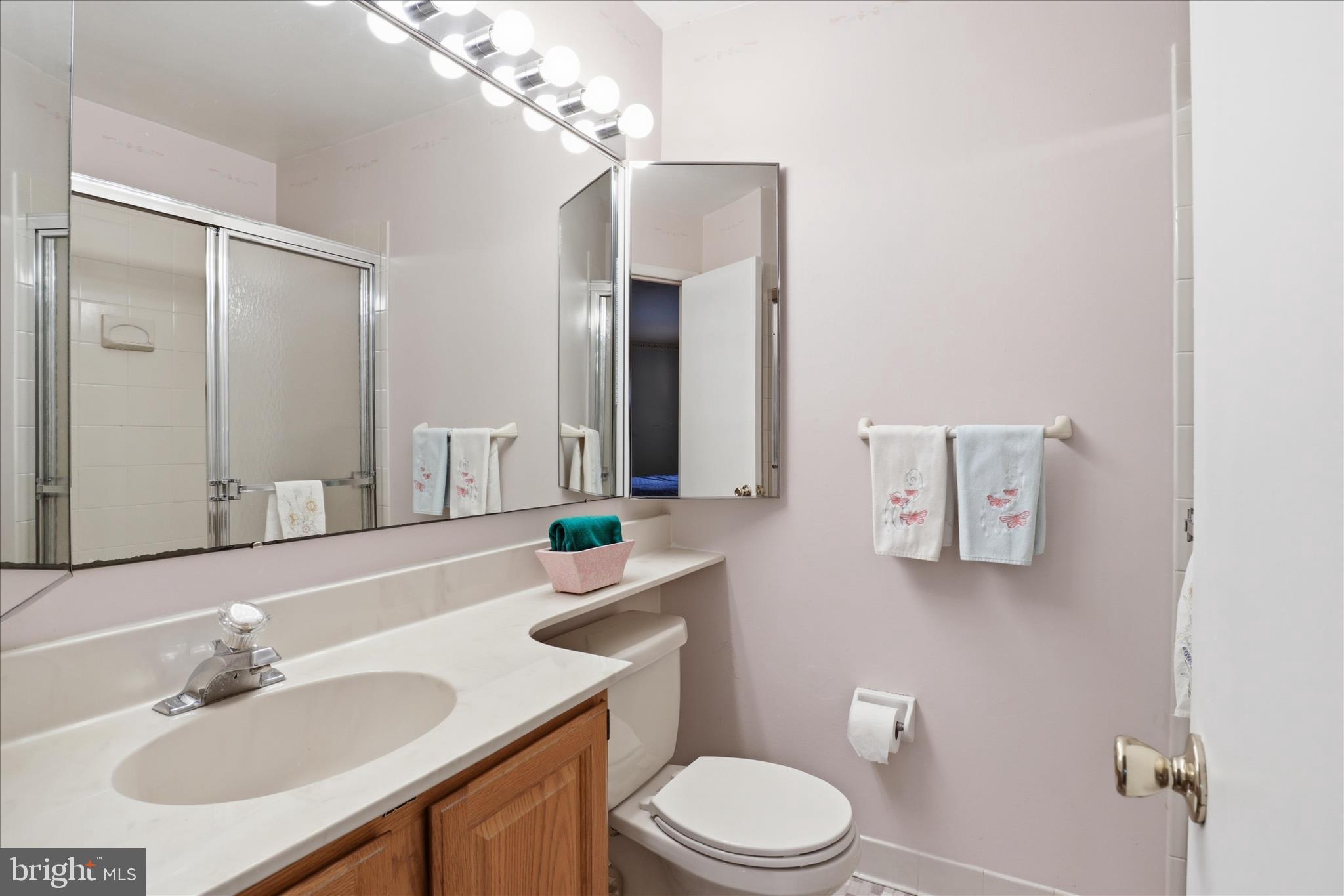 HILLMEADE MANOR - Residential