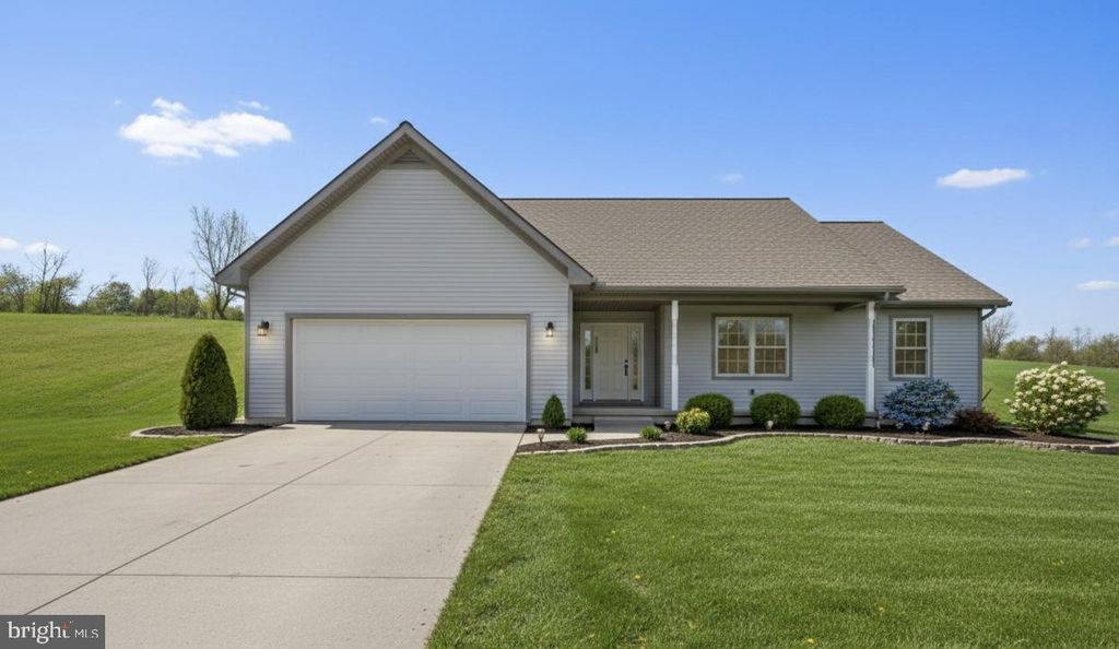 Photo of 20 Rolling Meadow Road, LEBANON, PA 17046 (MLS # PALN2018198)